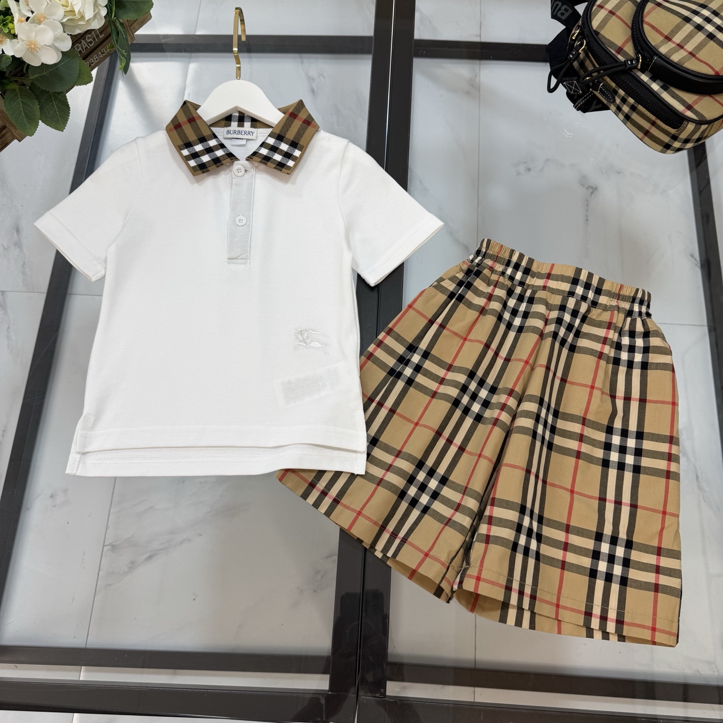 Burberry Unisex Kids White Vintage Check Collar Polo Shirt & Elastic Waist Plaid Shorts Two Piece Sibling Set Boys Girls Sizes 100-160