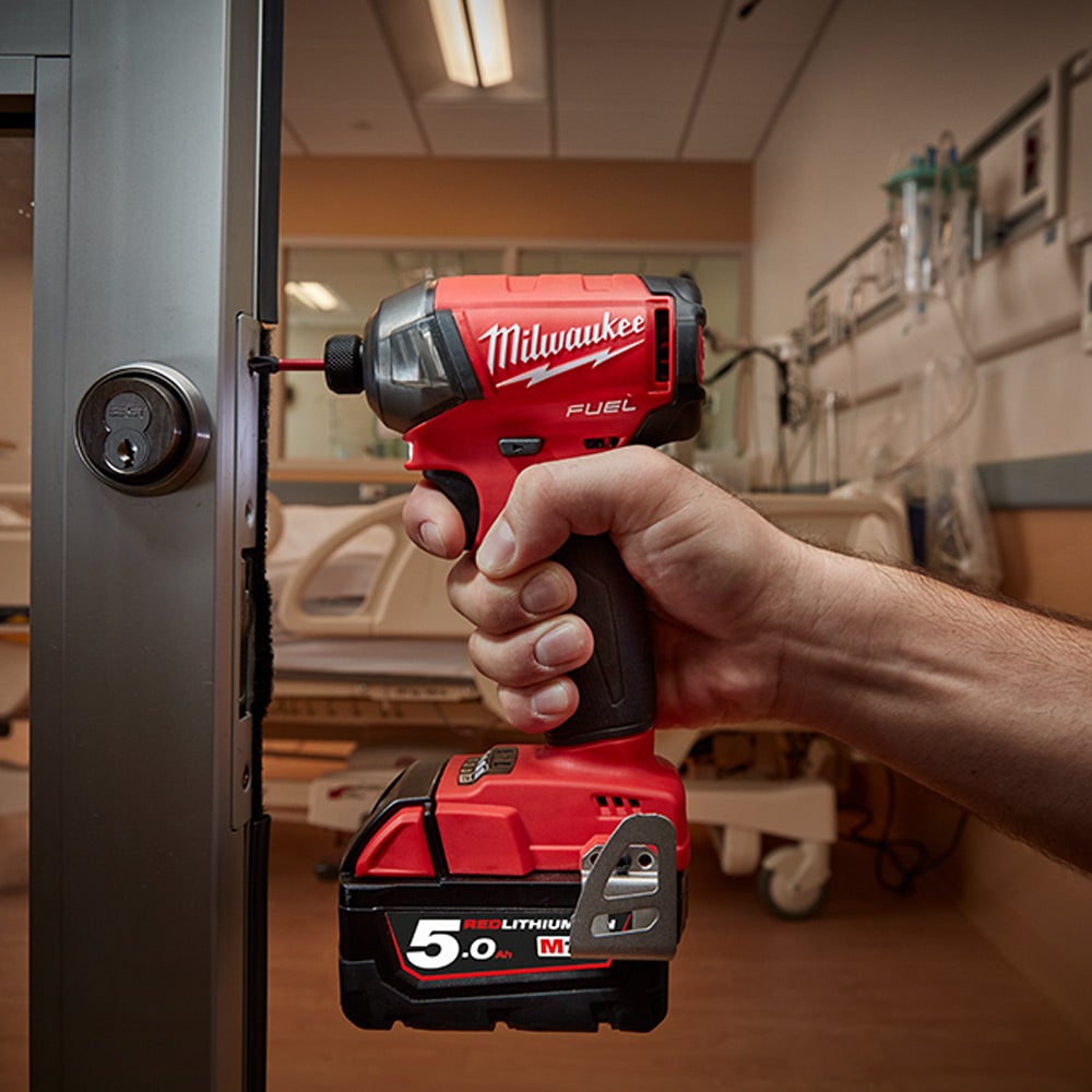 Milwaukee 18V 1/4inch Fuel SURGE Impact Driver Skin M18FQID-0