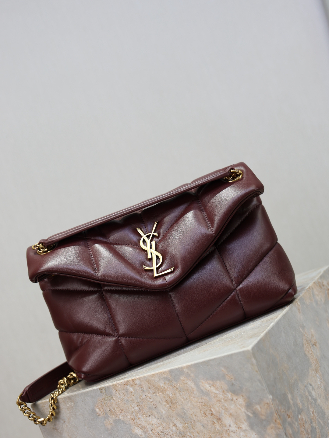 [TOP] Yves Saint Laurent YSL Loulou Puffer Bag Lambskin 29x17x11cm - Red & GHW - 711 Luxury