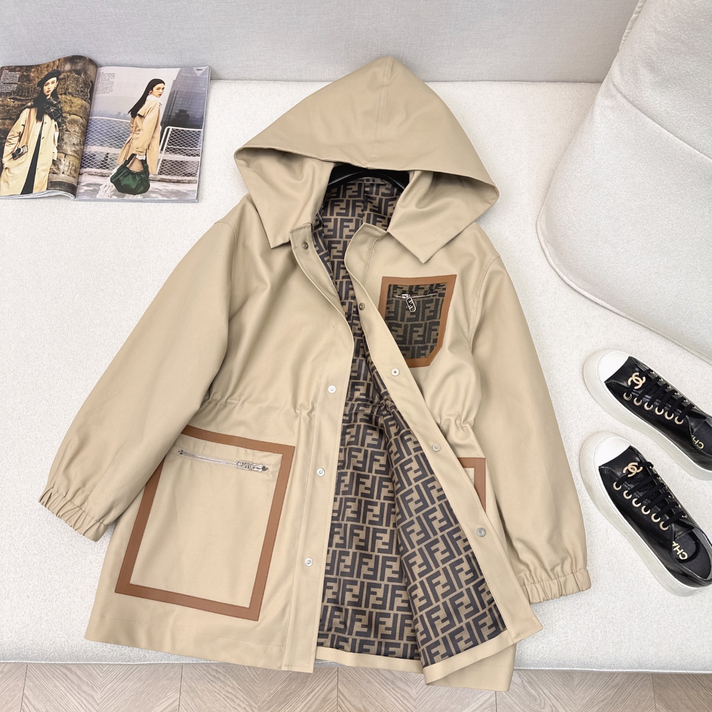 [TOP] FENDI Trench Coat - Khaki