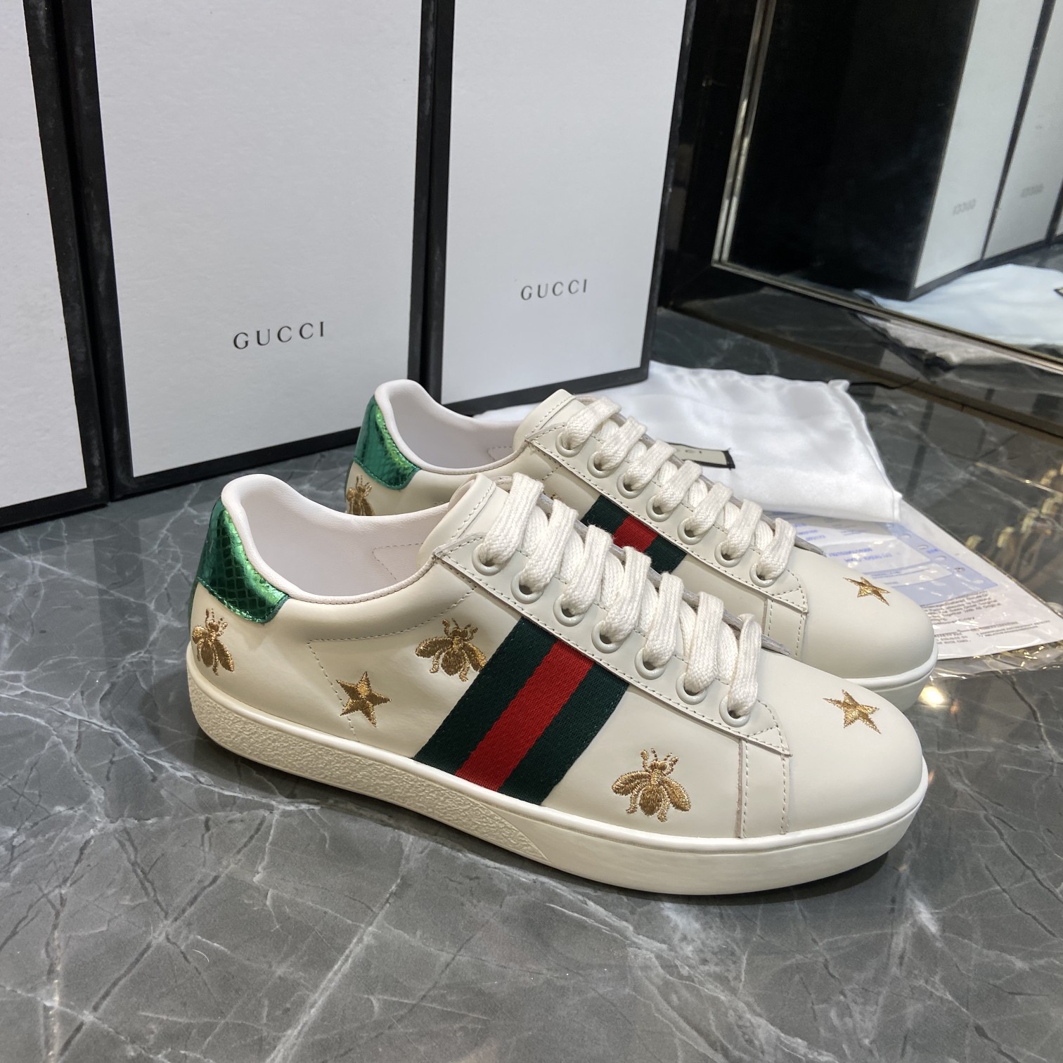 [TOP] GUCCI Sneaker - Beige - 711 Luxury