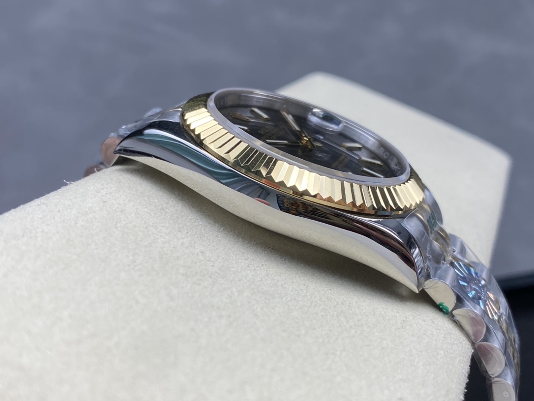 [TOP] ROLEX Men's Watch 41 mm - Black