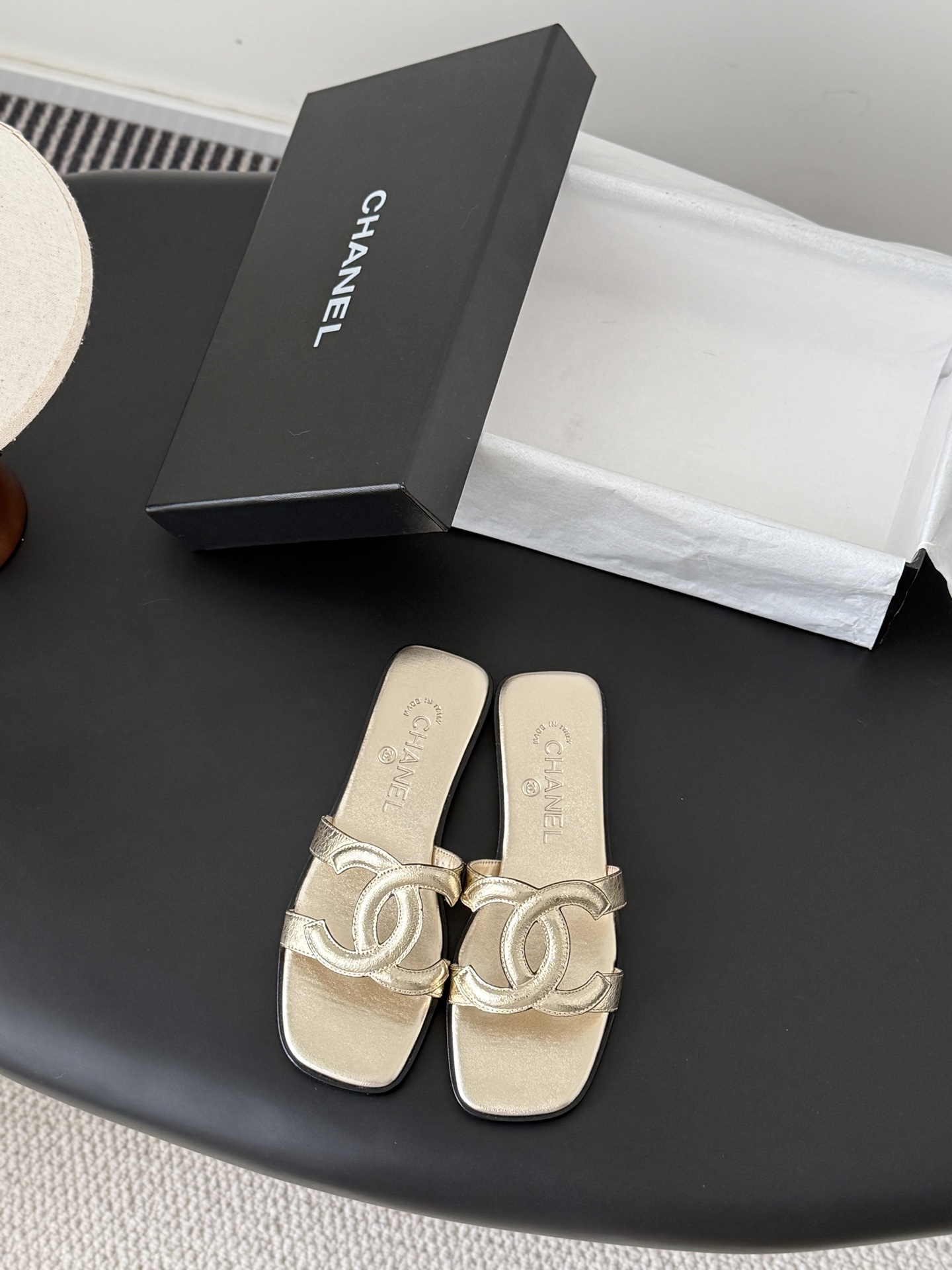[TOP] CHANEL Slippers - Beige - 711 Luxury