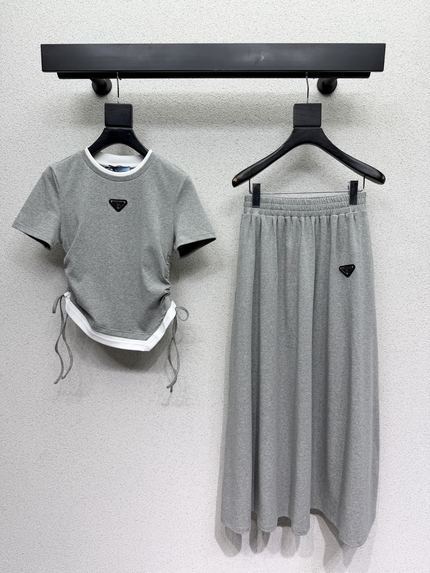 [TOP] PRADA  T-shirt + Pants Suit - 3 Colors