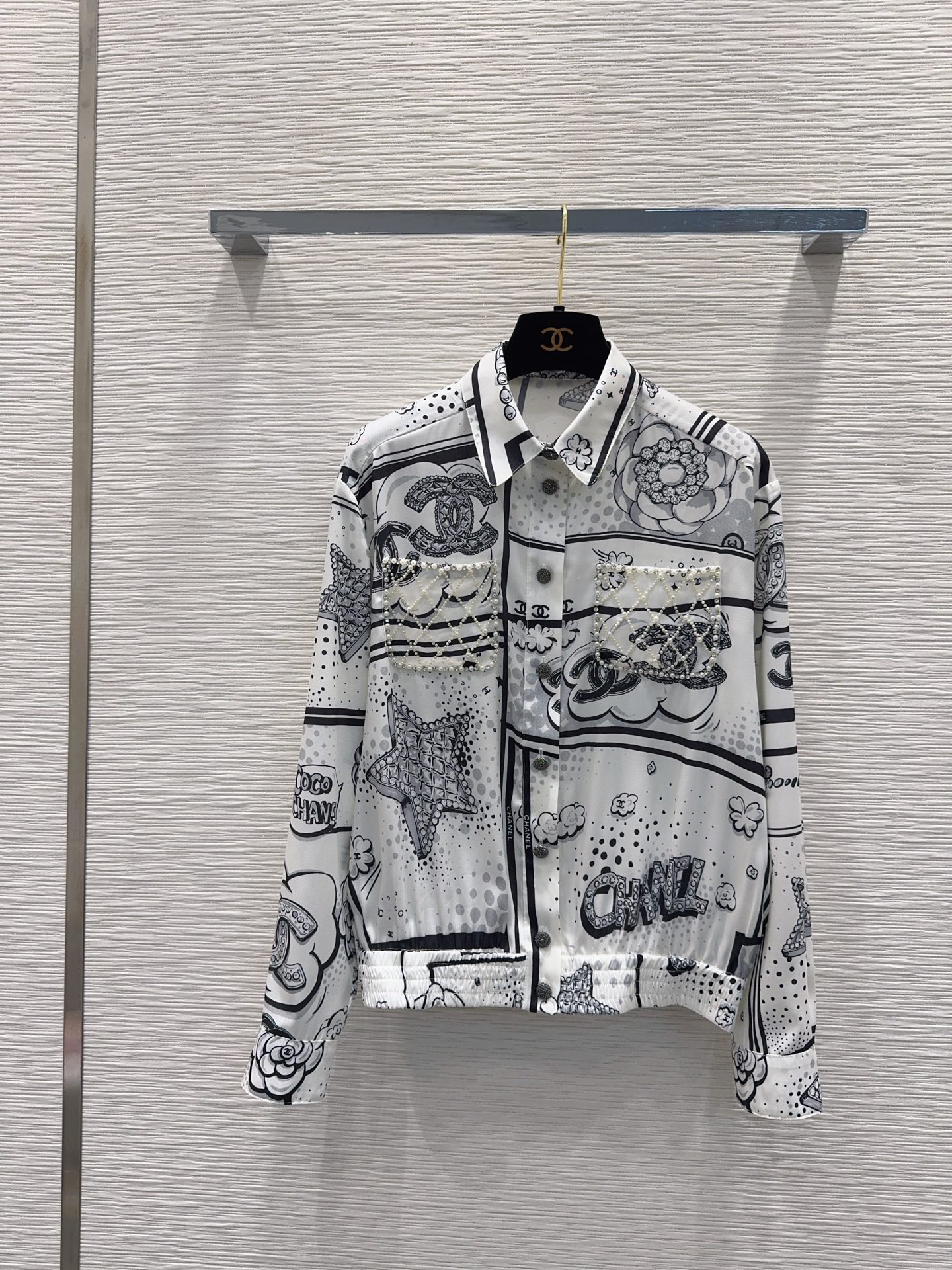 [TOP] CHANEL Long-Sleeve Shirt + Trousers Suit - White