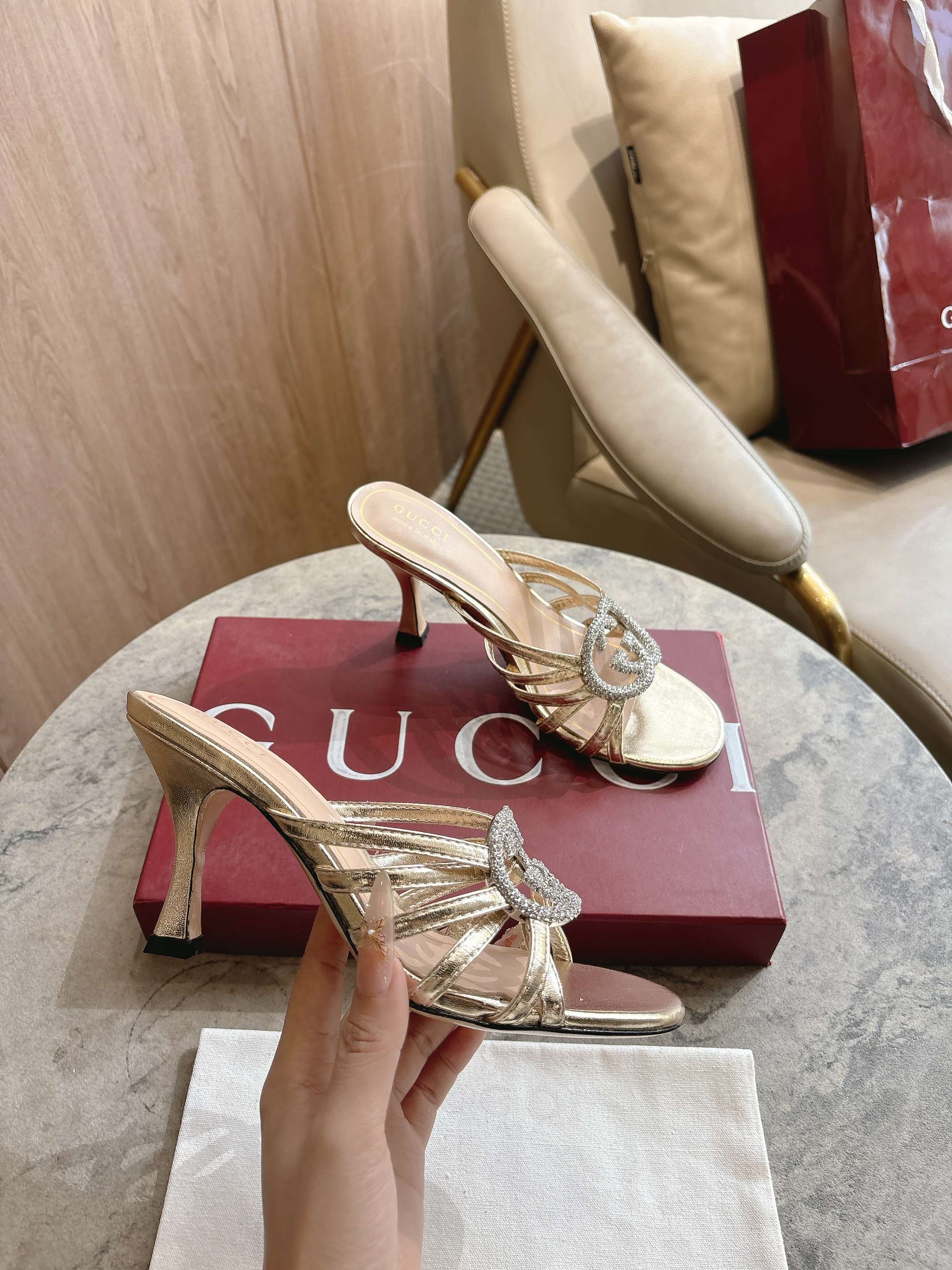 [TOP] GUCCI High-heeled Slippers - Gold - 711 Luxury