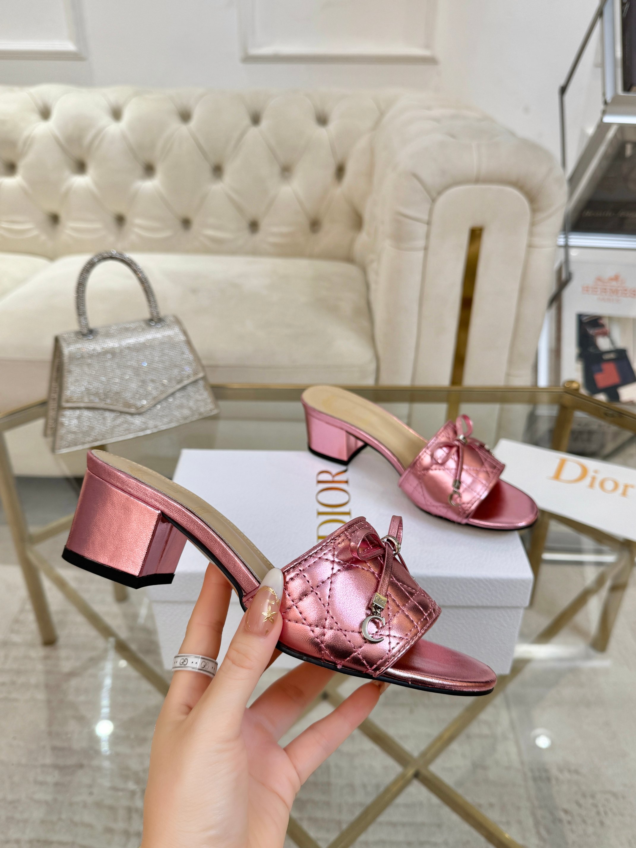 [TOP] Christian Dior Slippers - Pink - 711 Luxury