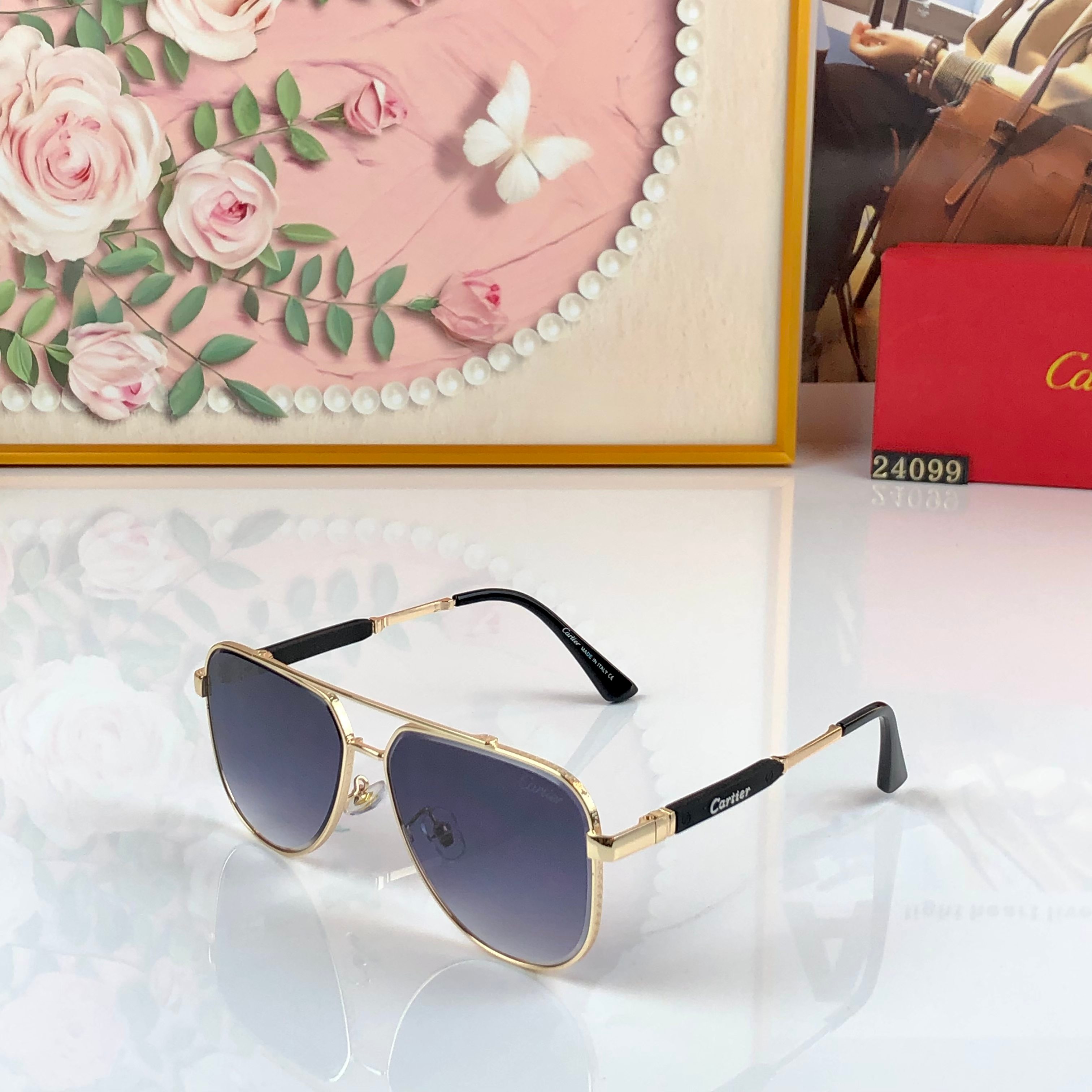 [TOP] Cartier Sunglasses - Gold - 711 Luxury
