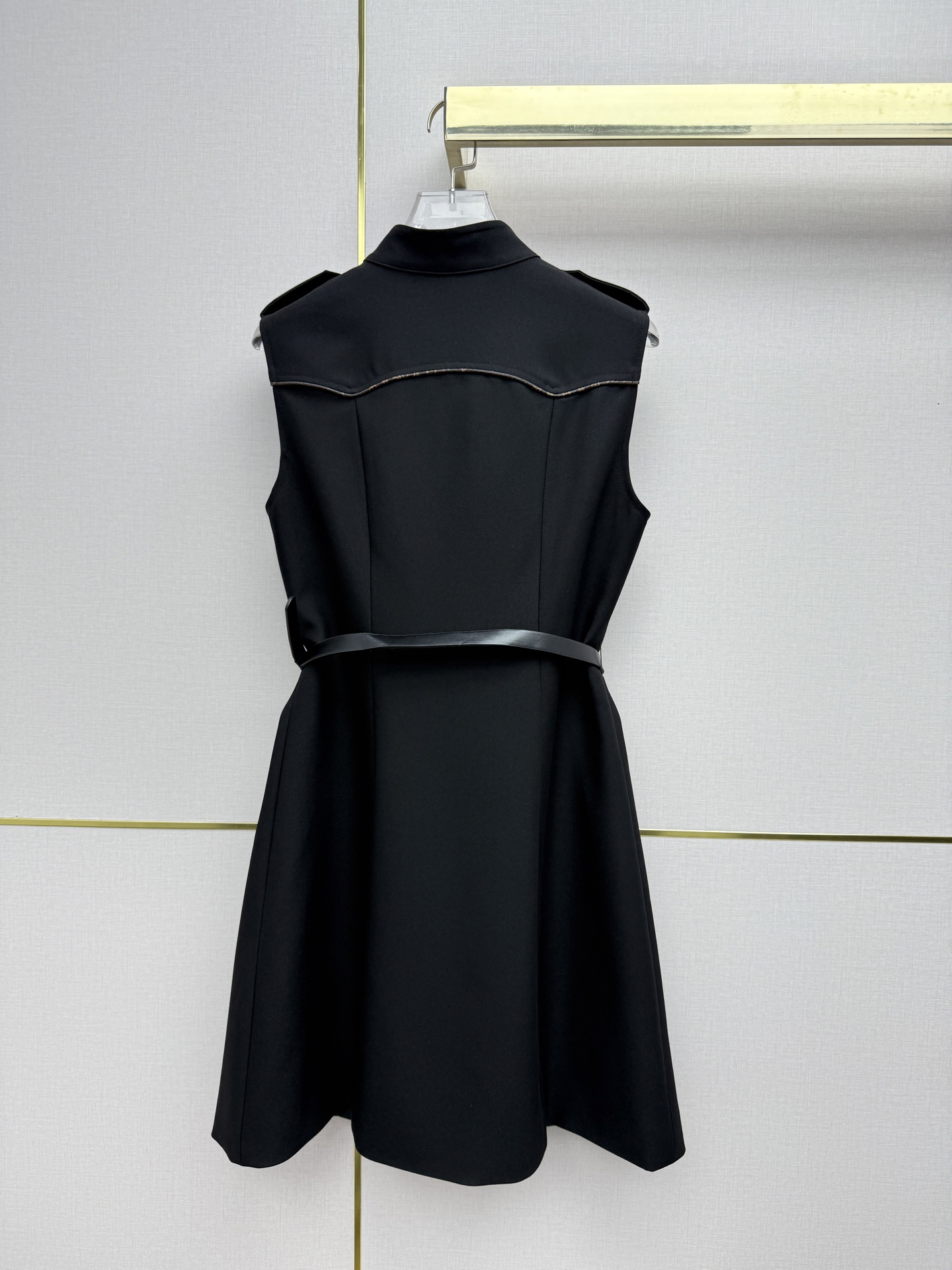 [TOP] Louis Vuitton LV Sleeveless Dress - Black