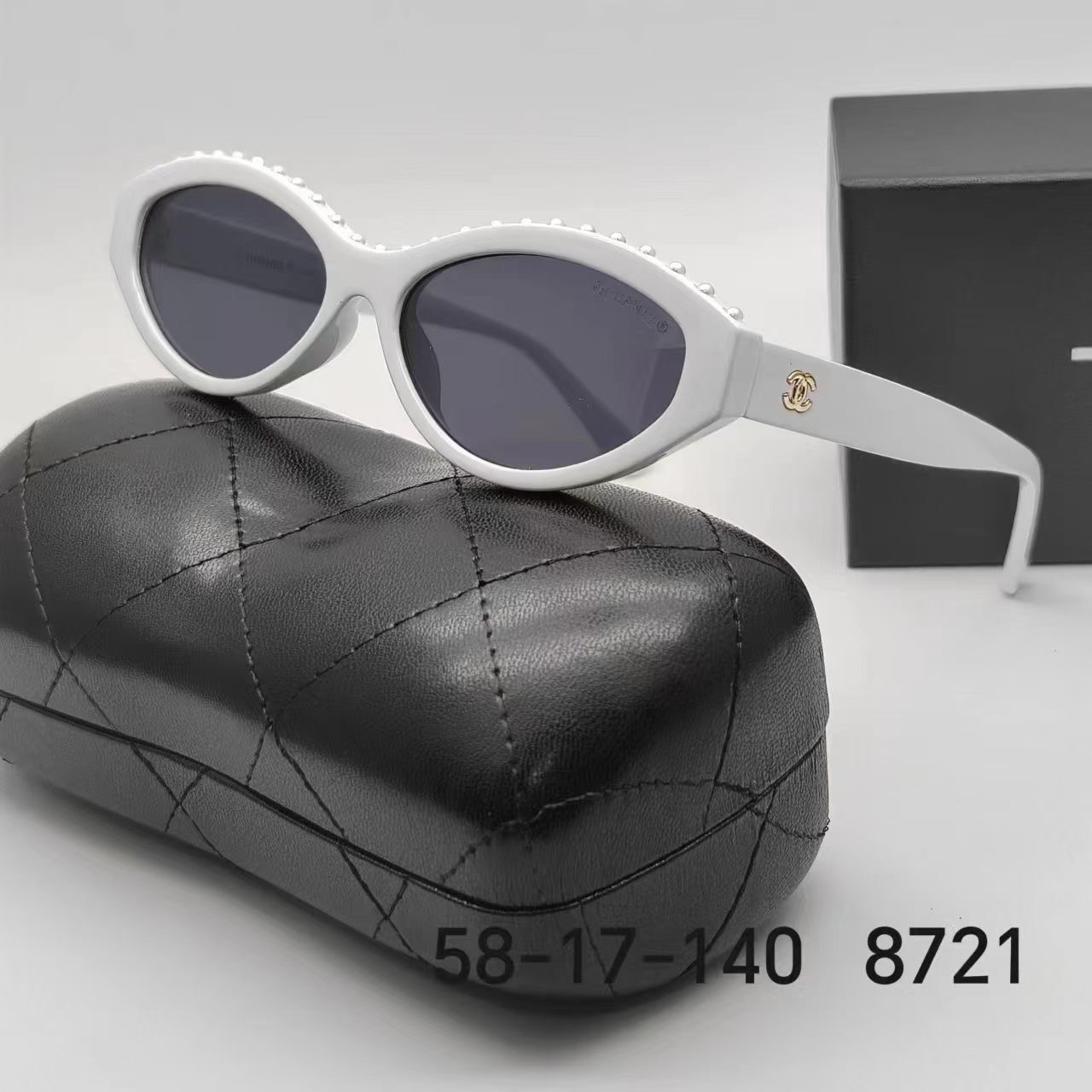[TOP] CHANEL Sunglasses - 7 Colors - 711 Luxury
