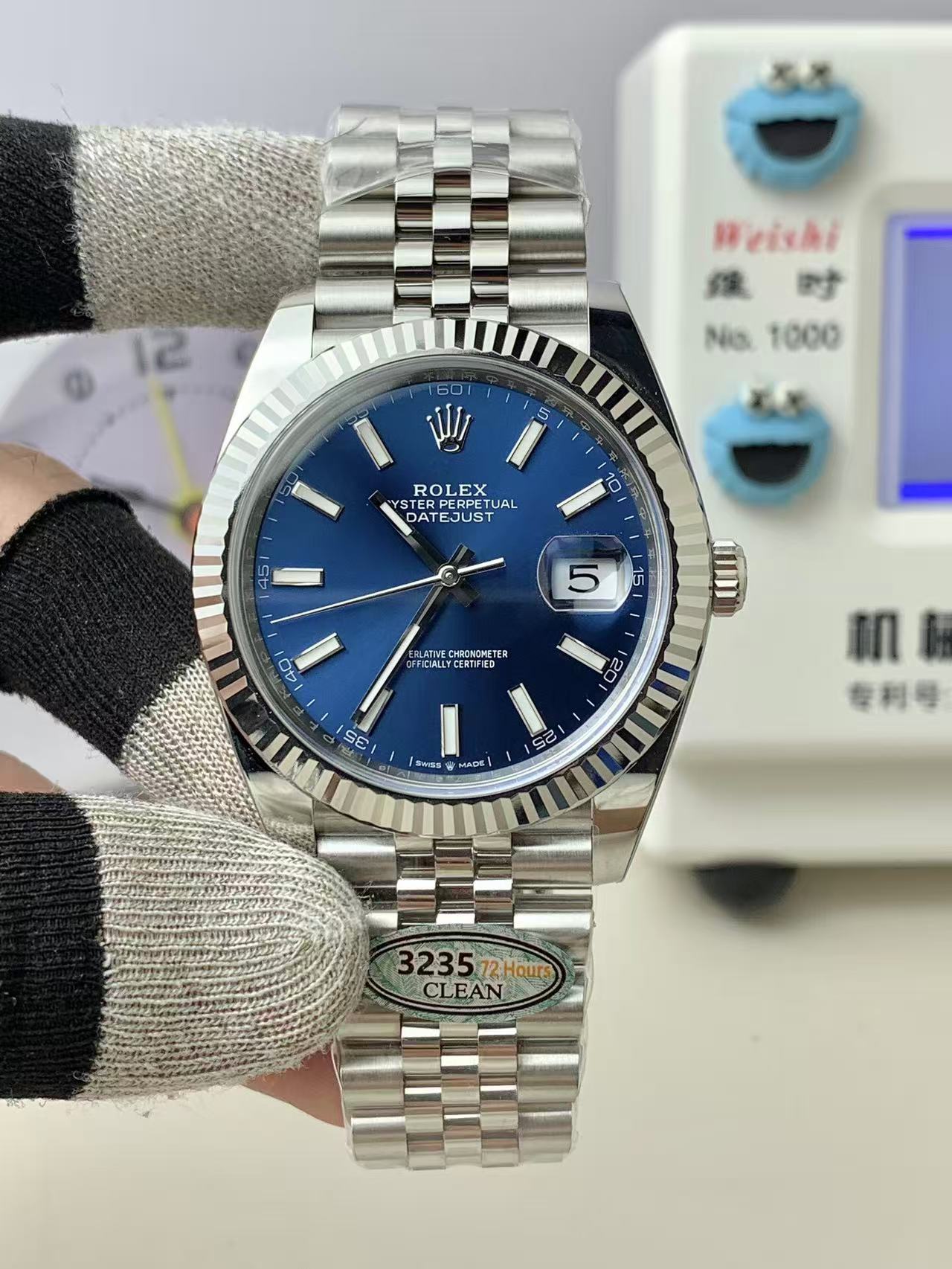 [TOP] ROLEX Men's 41mm Watch - Silver and Blue - 711 Luxury