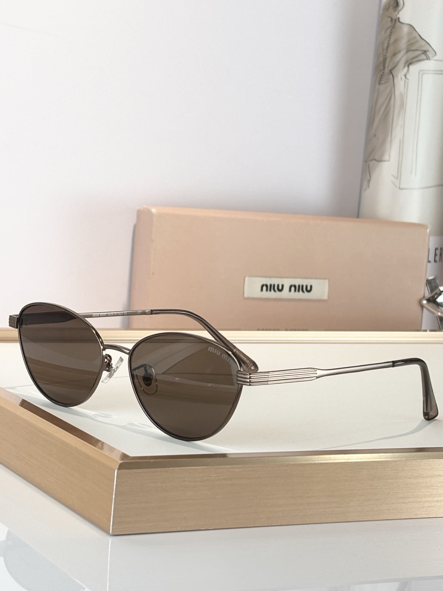 [TOP] Miu Miu Sunglasses - 4 Colors