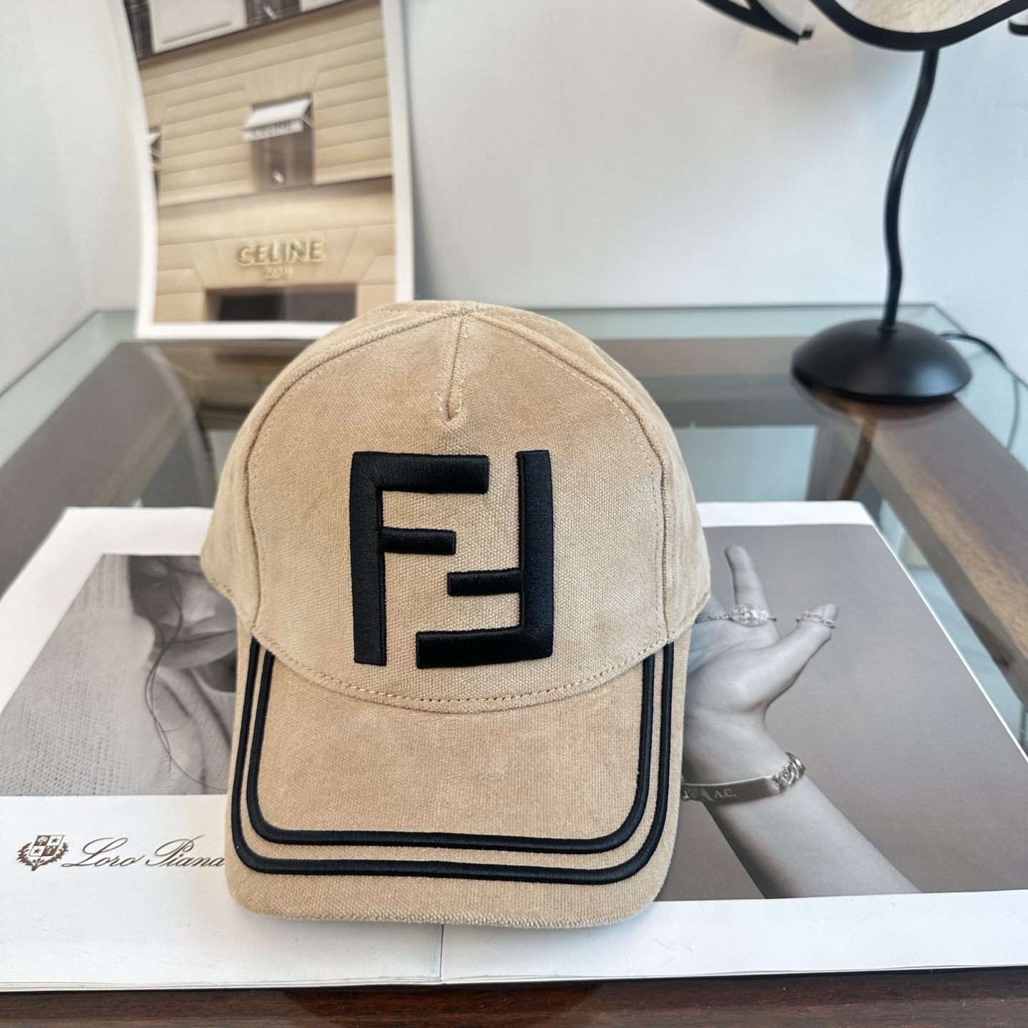 [TOP] FENDI Baseball Hat - Khaki - 711 Luxury