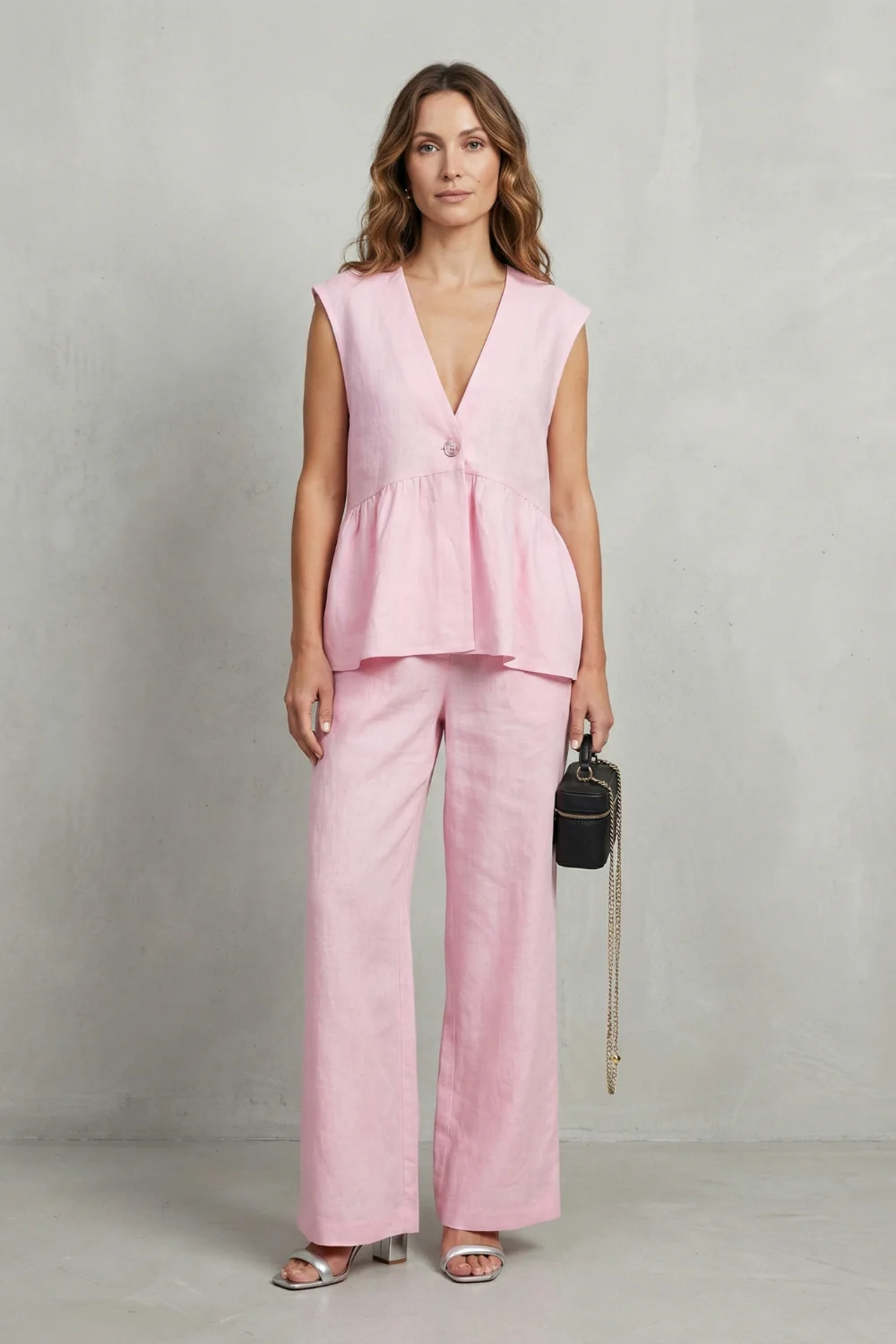 Rosélune – Soft ruffle elegance – Top and trouser set