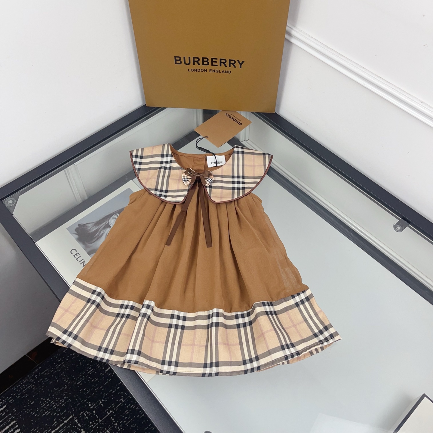 Burberry Girls Vintage Check Peter Pan Collar Sleeveless Color Block Midi Dress Kids Sizes 80-140 Caramel