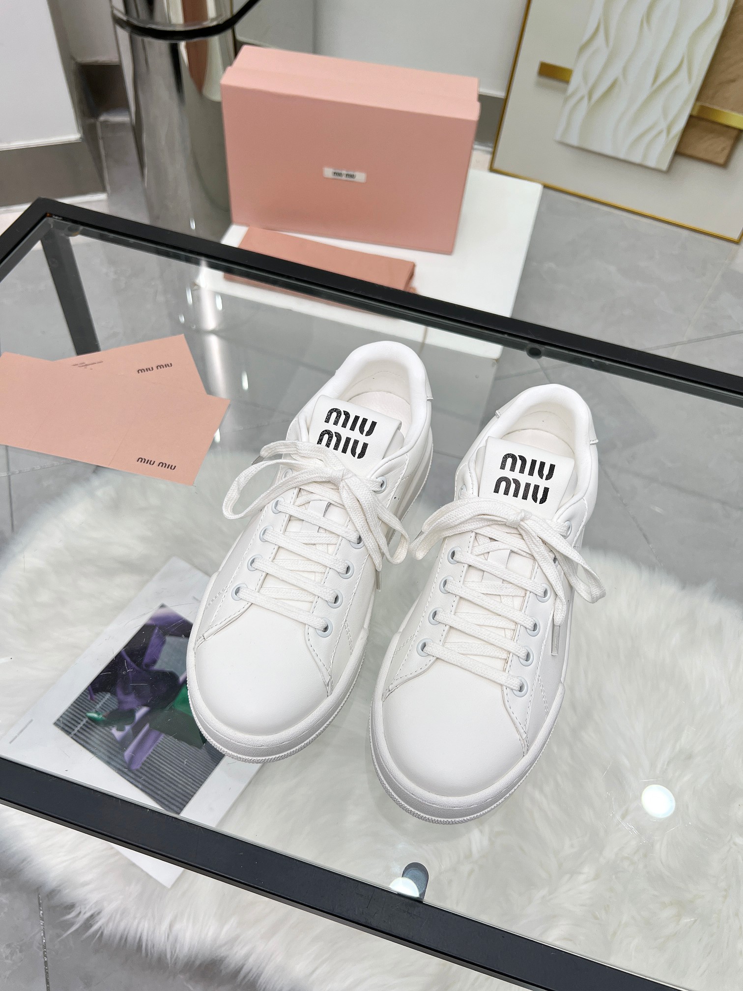 [TOP] Miu Miu Casual Shoes - White - 711 Luxury