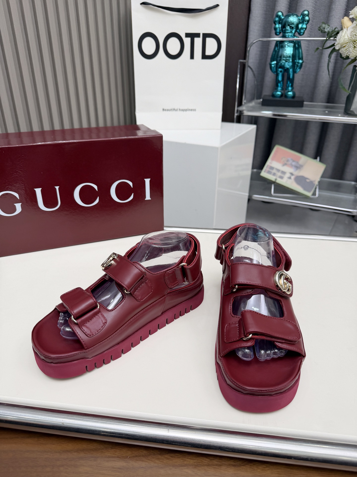 [TOP] GUCCI Velcro Thick-soled Sandals - Red - 711 Luxury