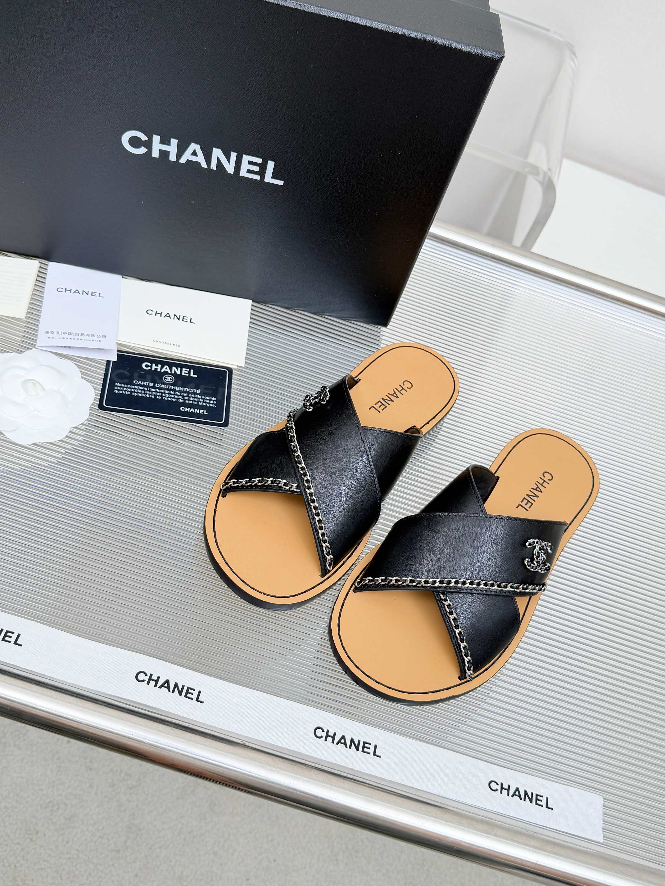 [TOP] CHANEL Slippers - Black - 711 Luxury