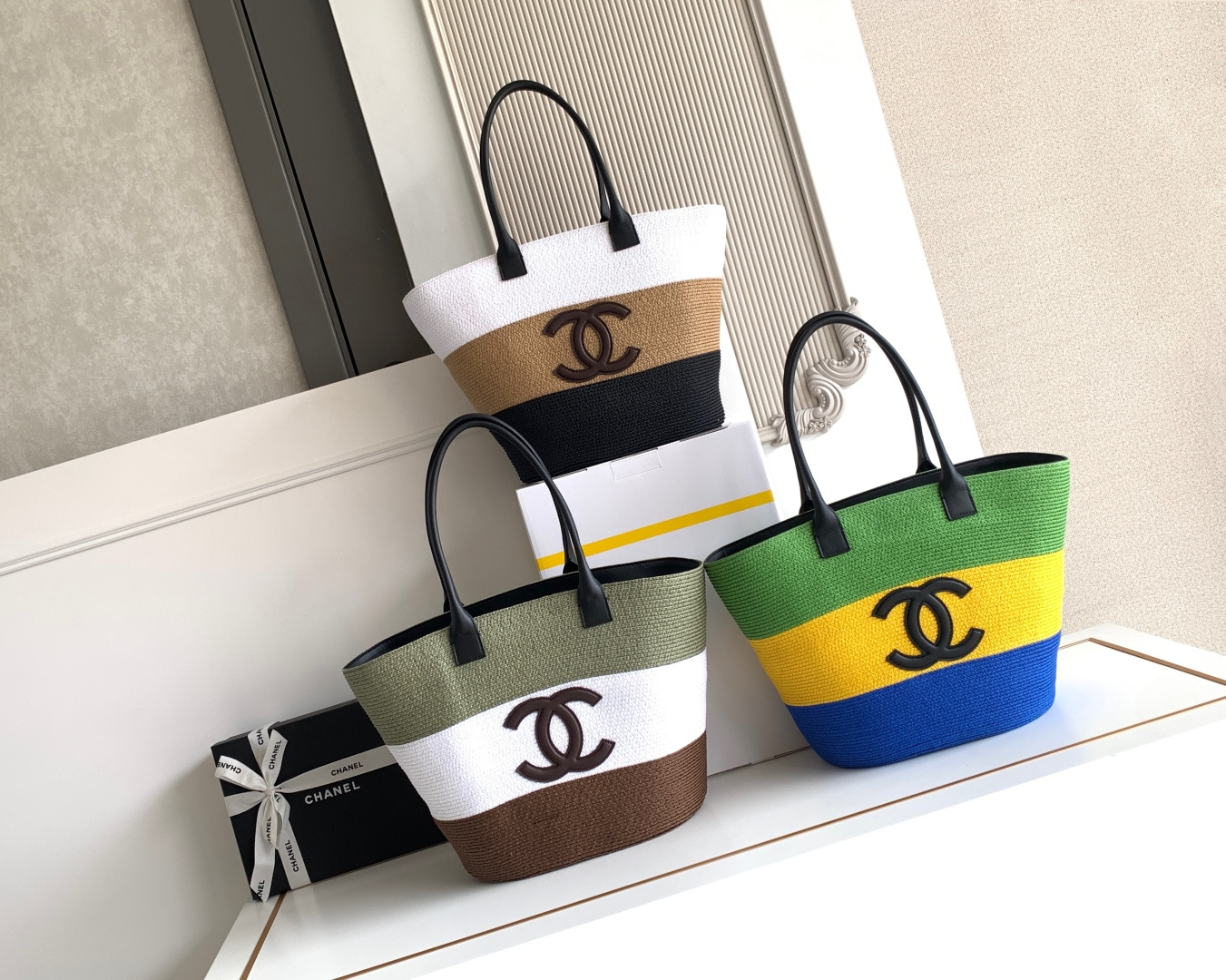 [TOP] CHANEL Tote Bag 13.8x23.6x7.9cm - 3 Colors - 711 Luxury