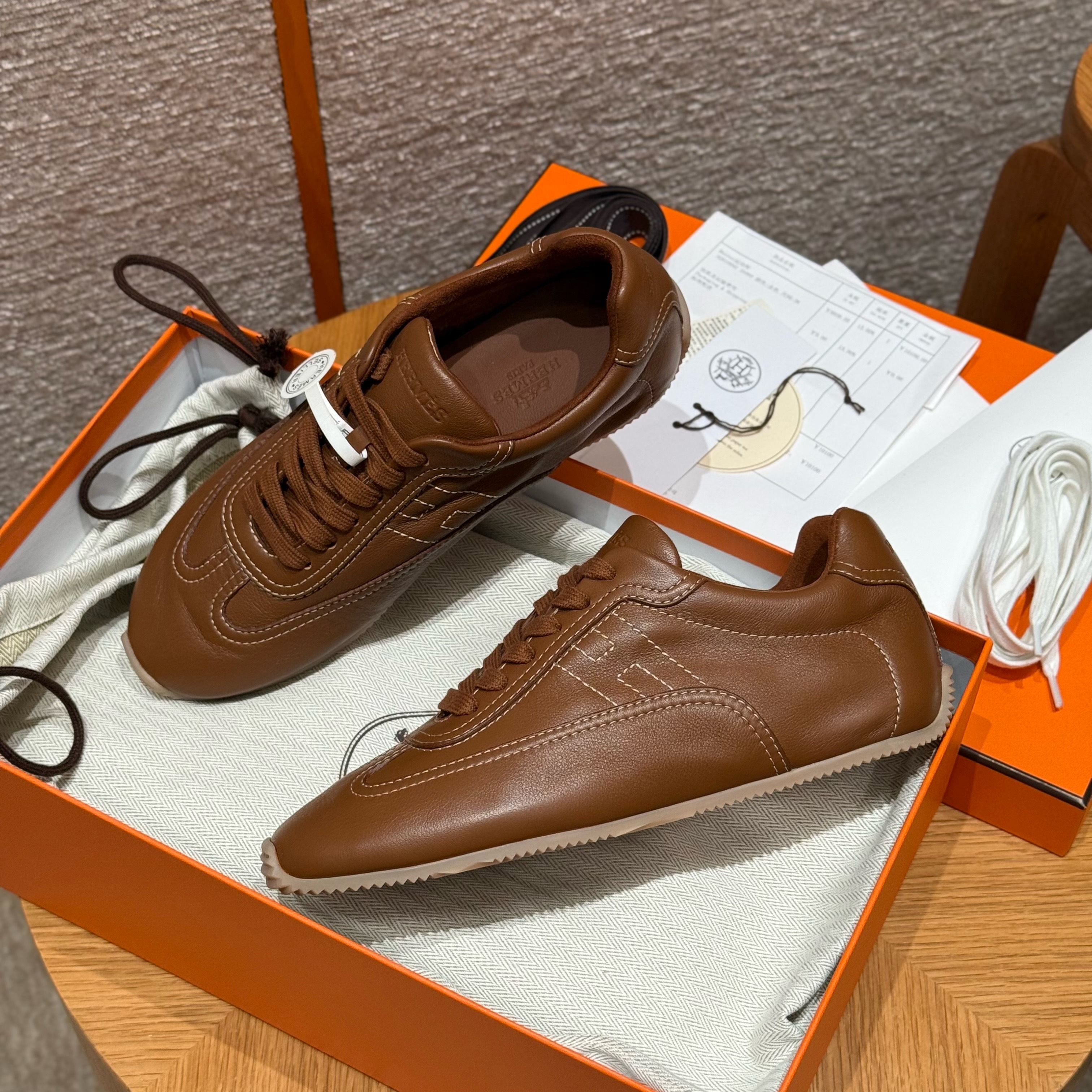 Designer Shoes Hermès Master Sneaker #395082 View 2 | Nigo Office