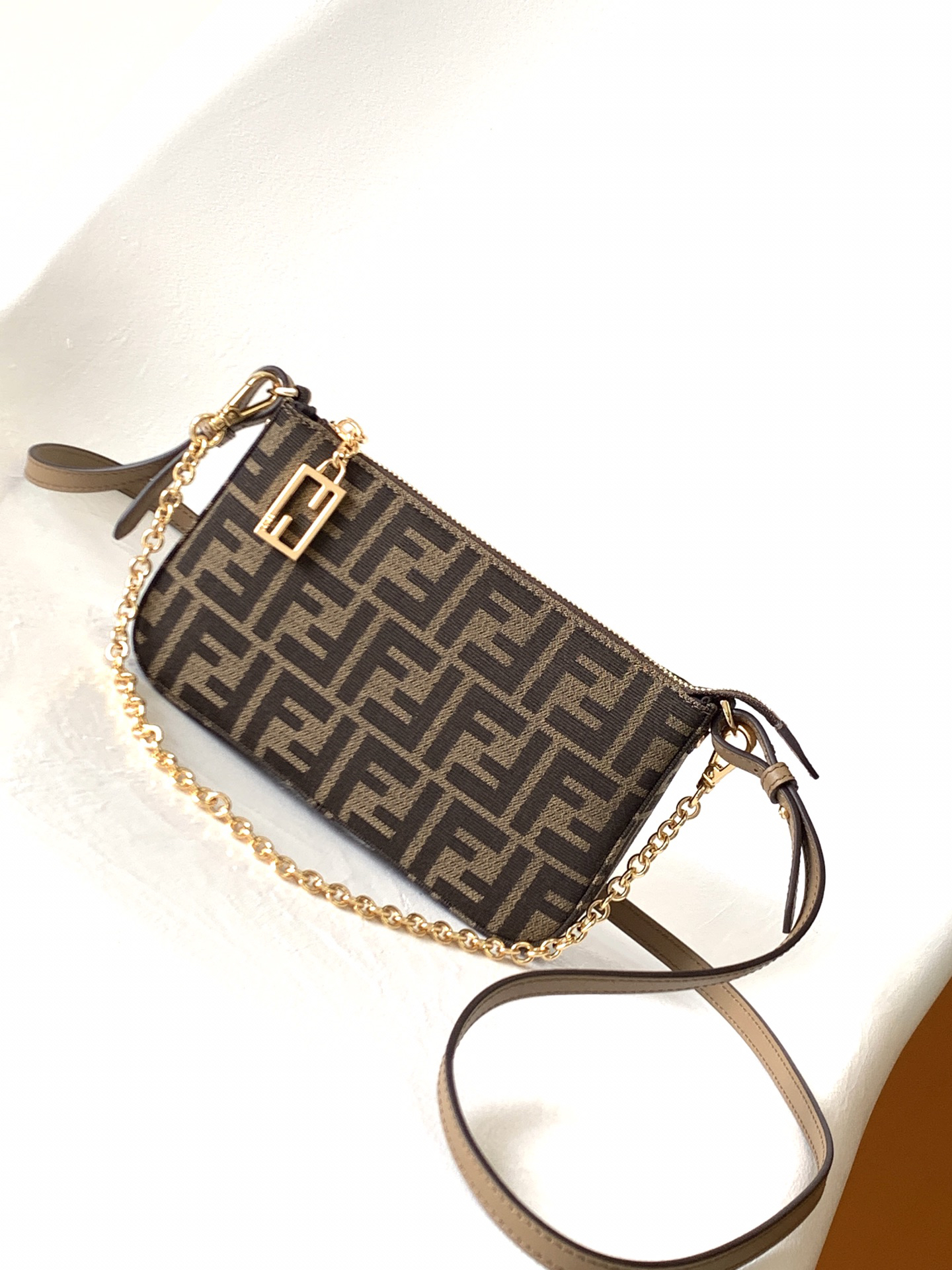 [TOP] FENDI Baguette Handbag 20-3-13cm - Brown - 711 Luxury