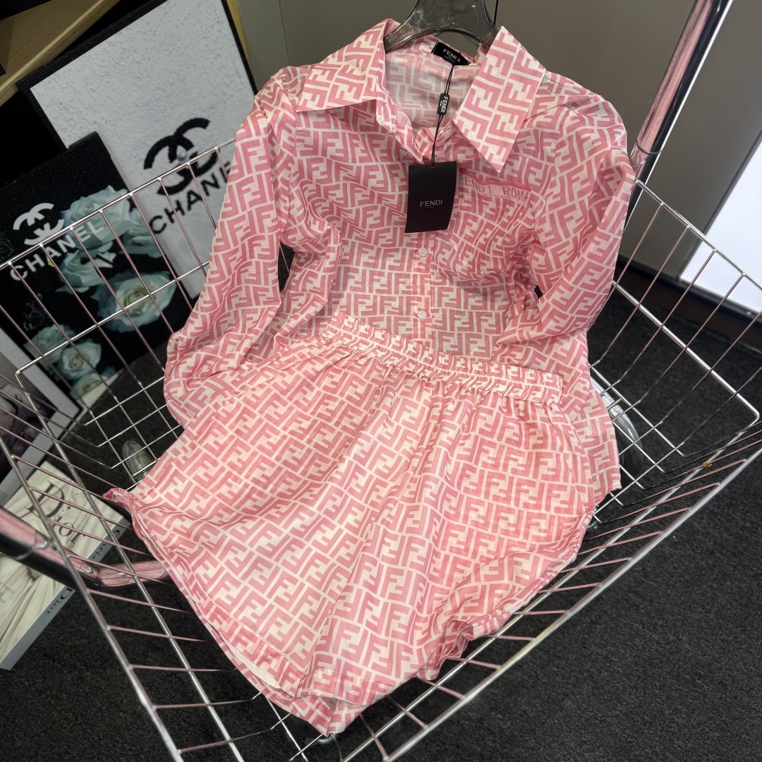 [TOP] FENDI Shirt + Shorts Suit - Pink