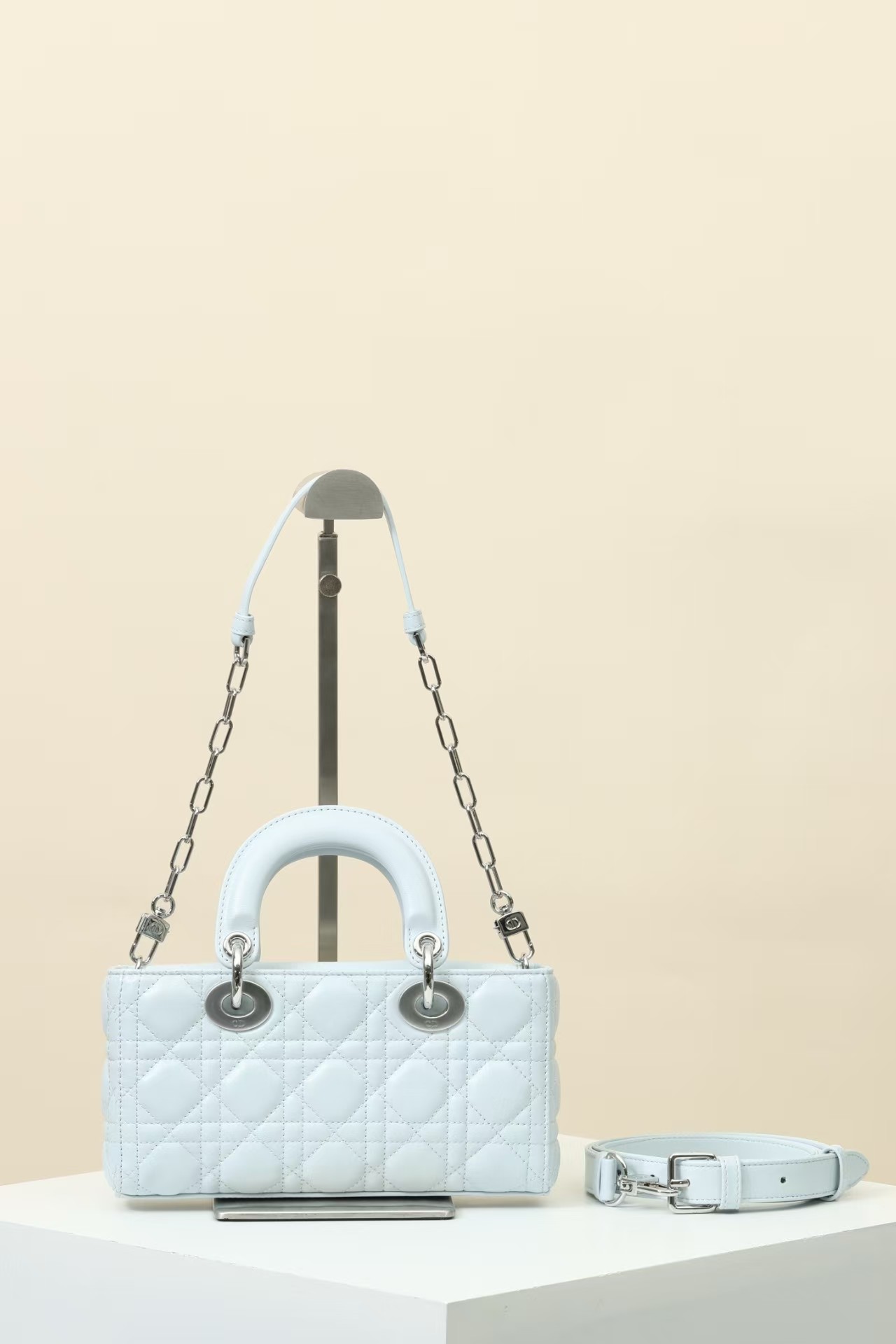 [TOP] Christian Dior Lady D-Joy Bag Lambskin 22x12x6cm - Light Blue - 711 Luxury