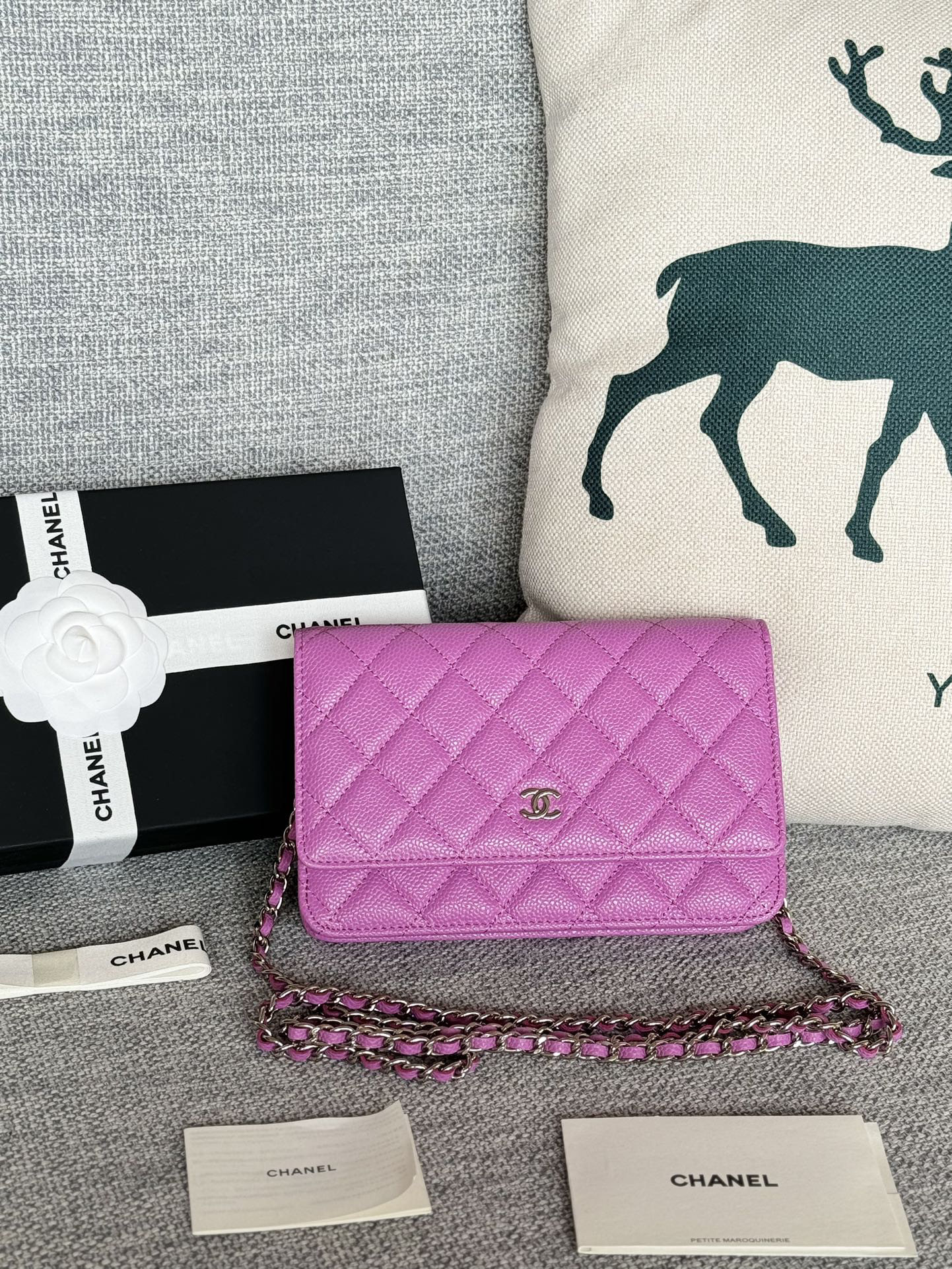 [TOP] CHANEL Woc Bag Cowhide 19x12x3cm - Purple & SHW - 711 Luxury