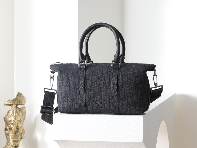 [TOP] Christian Dior Men's Dior Gravity Bag 31 x 18 x 12 cm - Black - 711 Luxury