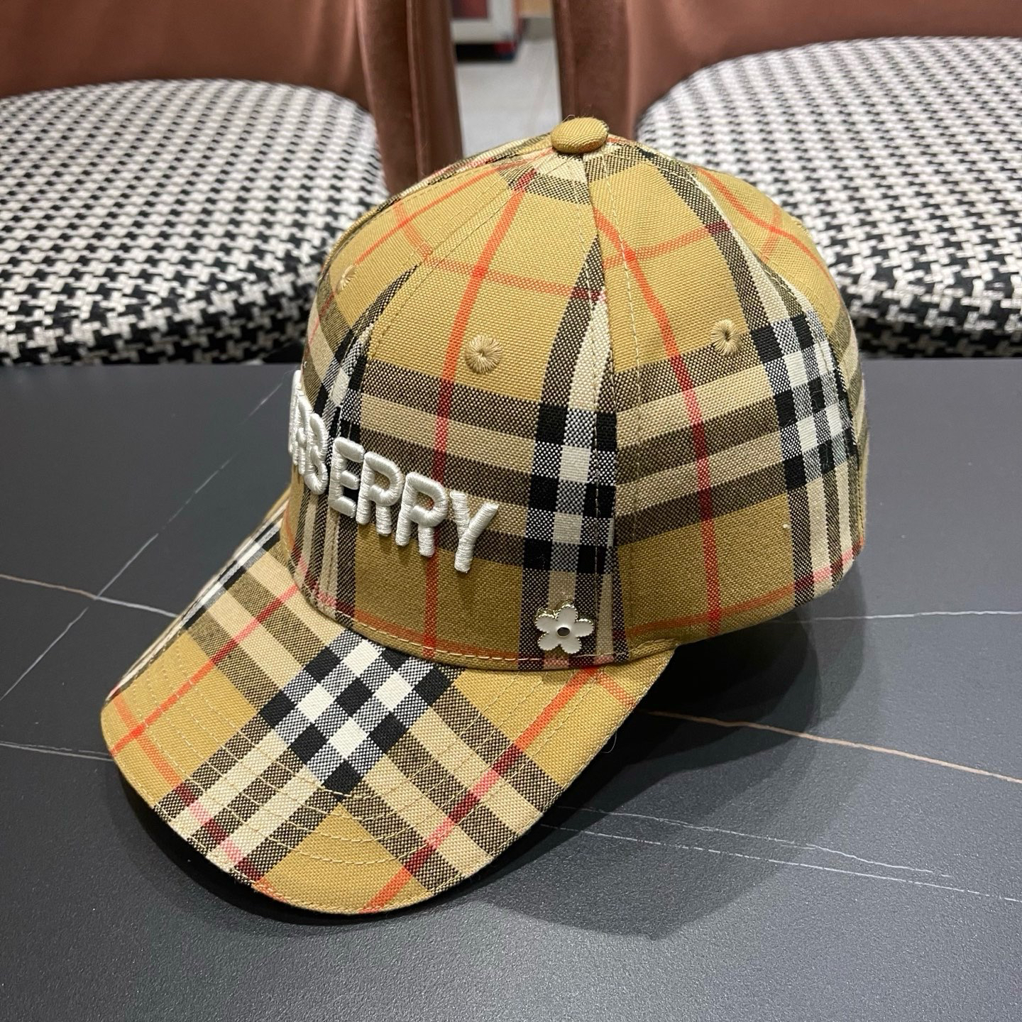 [TOP] BURBERRY Classic Baseball Hat - Brown - 711 Luxury