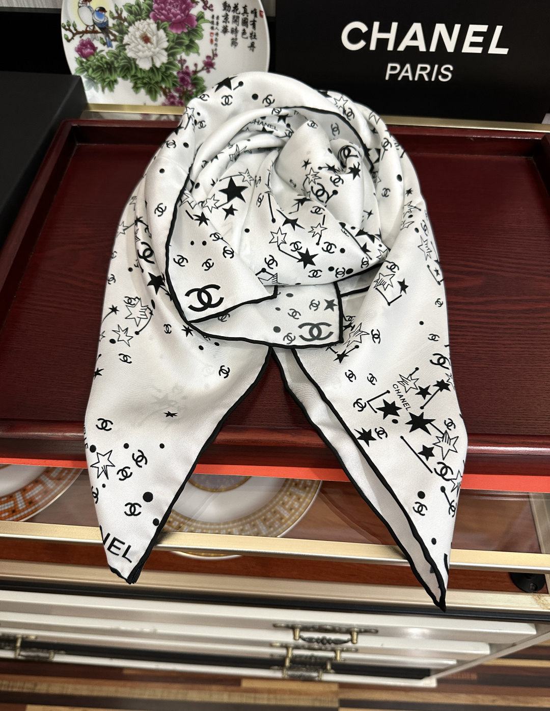 [TOP] CHANEL Scarf 90x90 cm - White - 711 Luxury