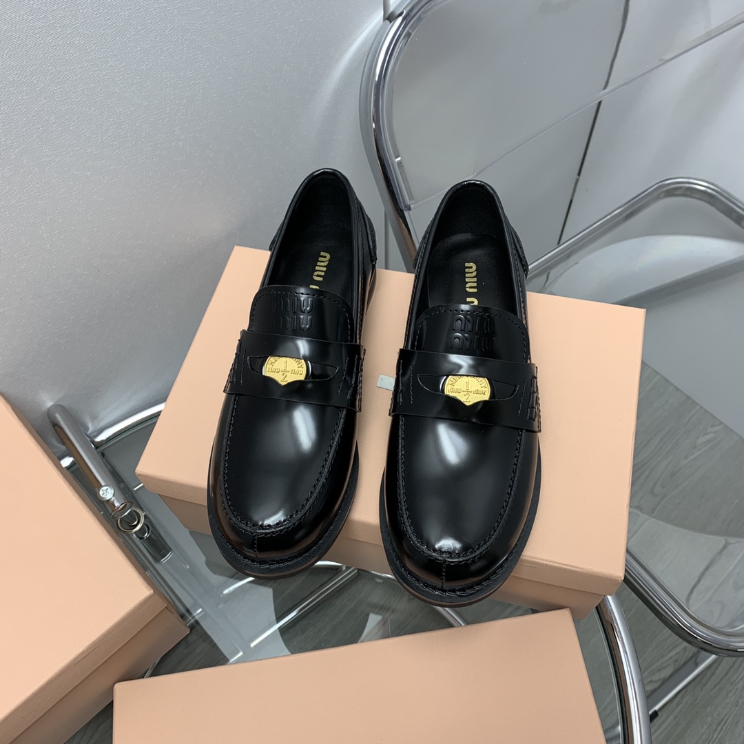 [TOP] Miu Miu Cowhide Loafer Shoes - Black - 711 Luxury
