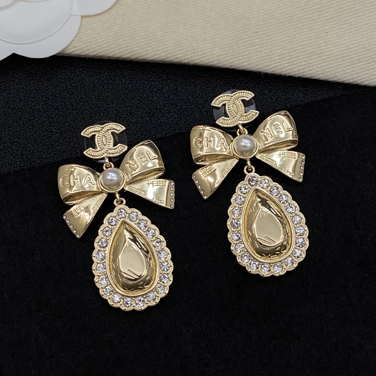 [TOP] CHANEL Earrings - Gold - 711 Luxury