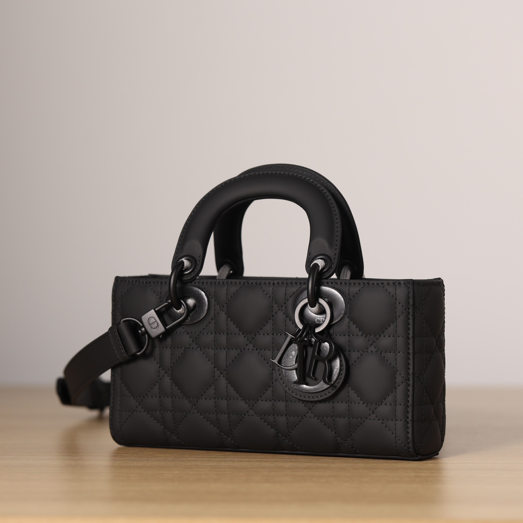 [TOP] Christian Dior Lady D-Joy Bag Cowhide 22x12x6cm - Black - 711 Luxury