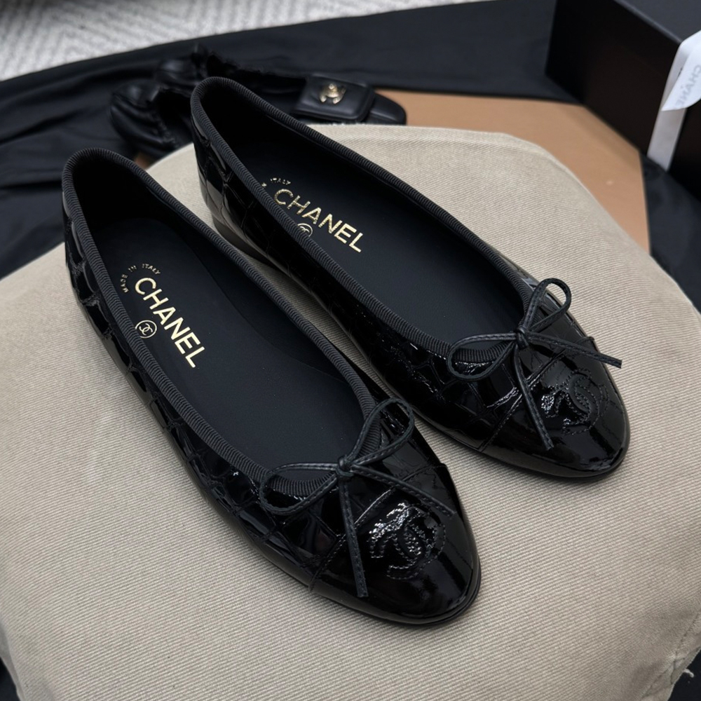 Chanel Shoes Chanel Crocodile Print Mary Jane Shoes #388941 View 2 | Nigo Office