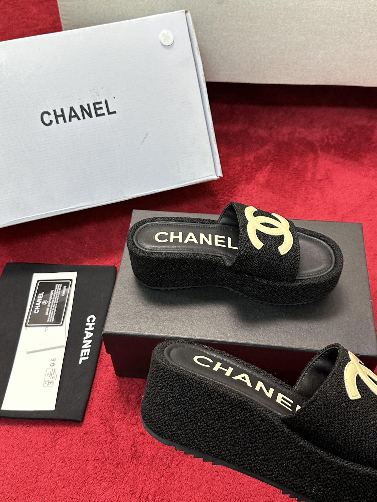 [TOP] CHANEL Sandals - Black