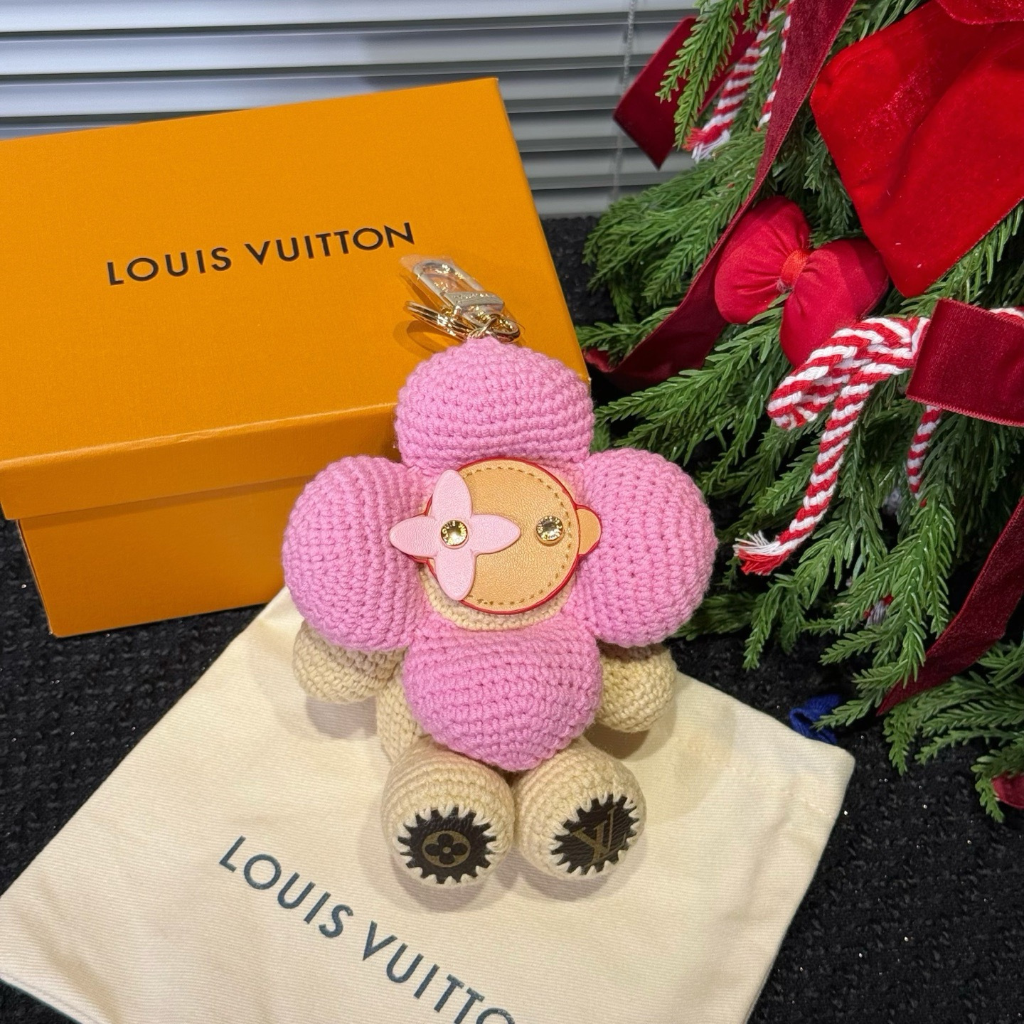 Louis Vuitton Bag LOUIS VUITTON Vivienne Crochet Bag Charm Accessories #394991 View 2 | Nigo Office