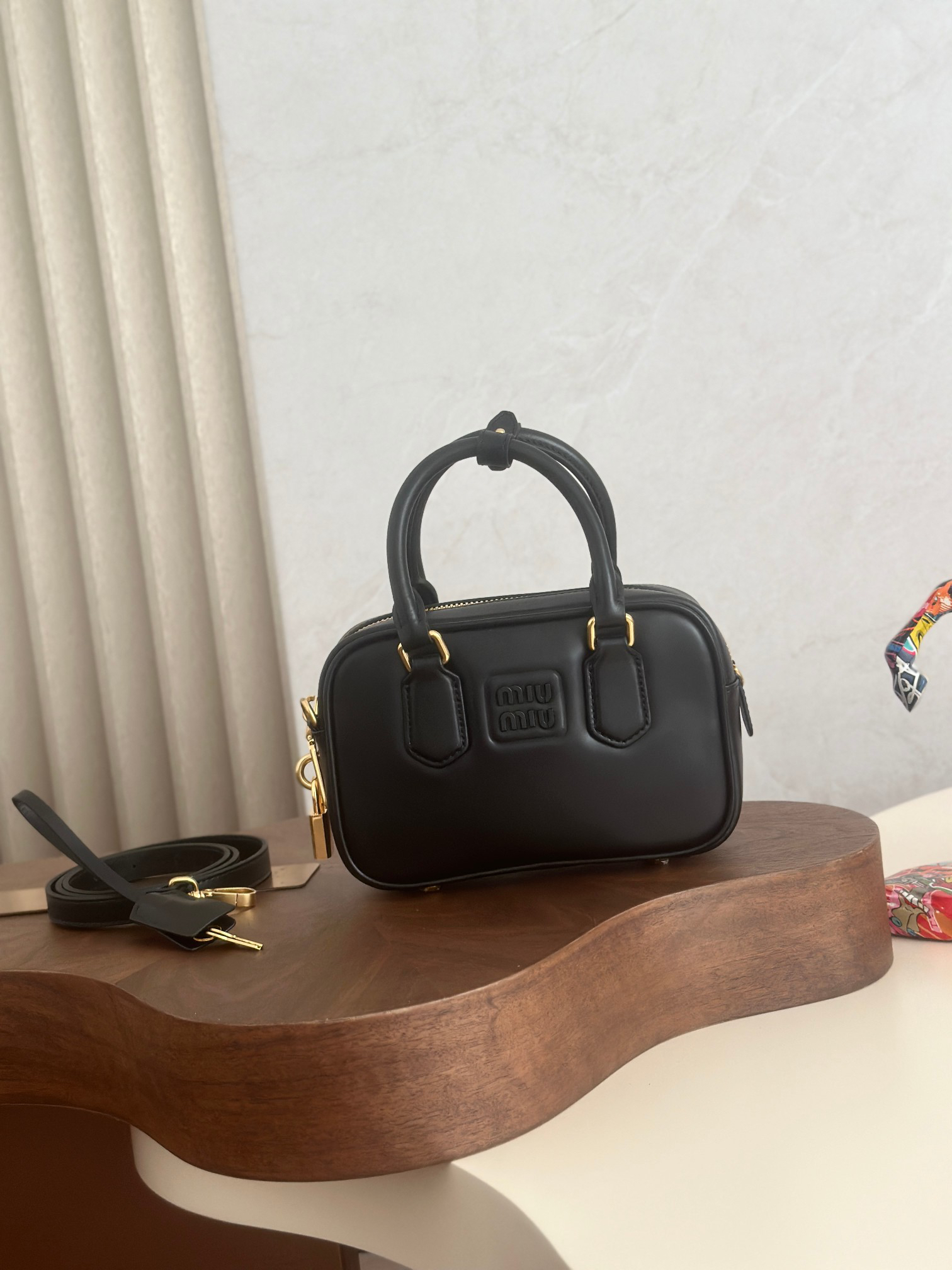 [TOP] Miu Miu Too Pretty Bowling Bag Calfskin 19x13x6cm - Black - 711 Luxury
