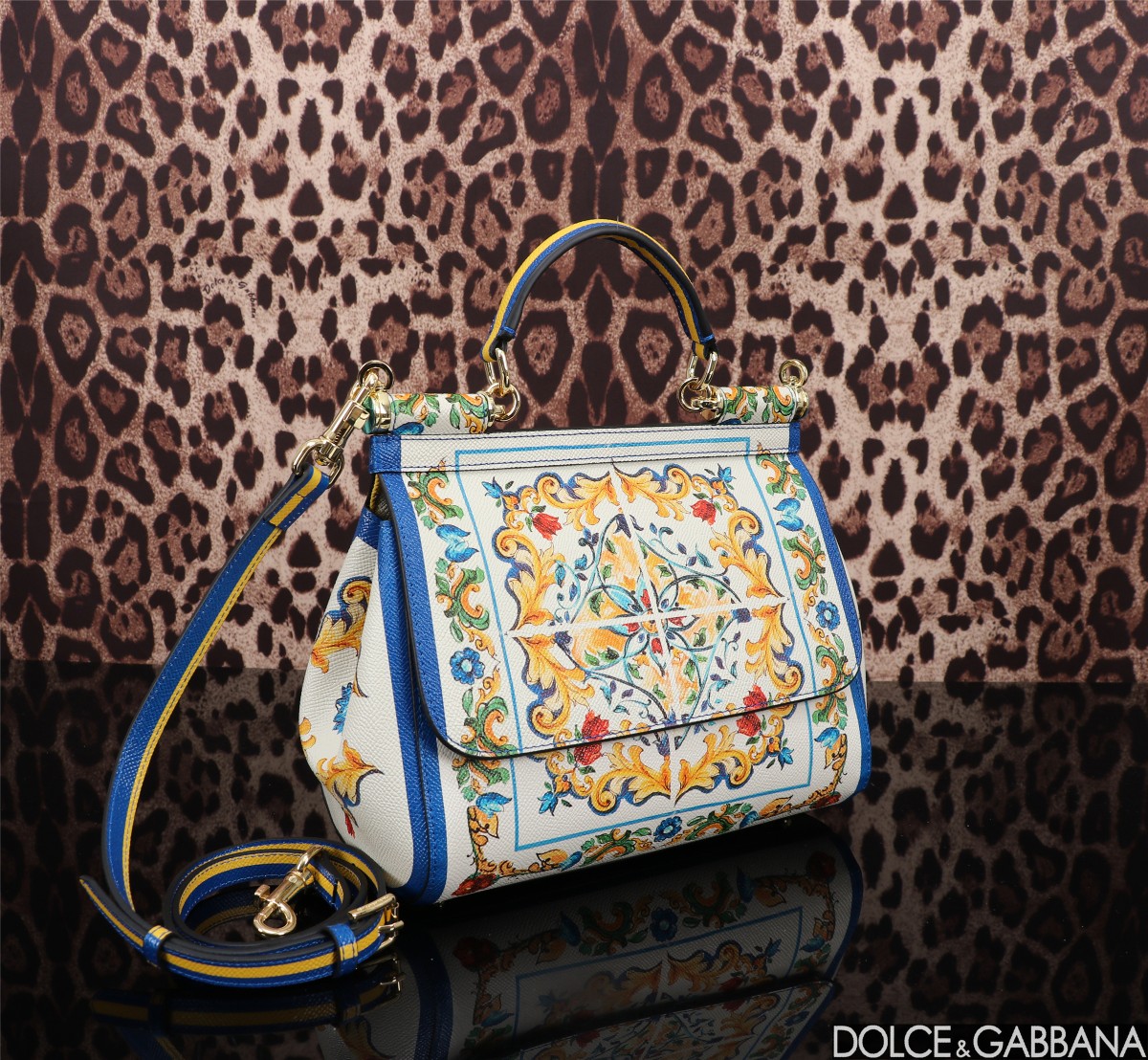 [TOP] Dolce & Gabbana D&G Printed Sicily Bag 25x12x20cm - White/Blue
