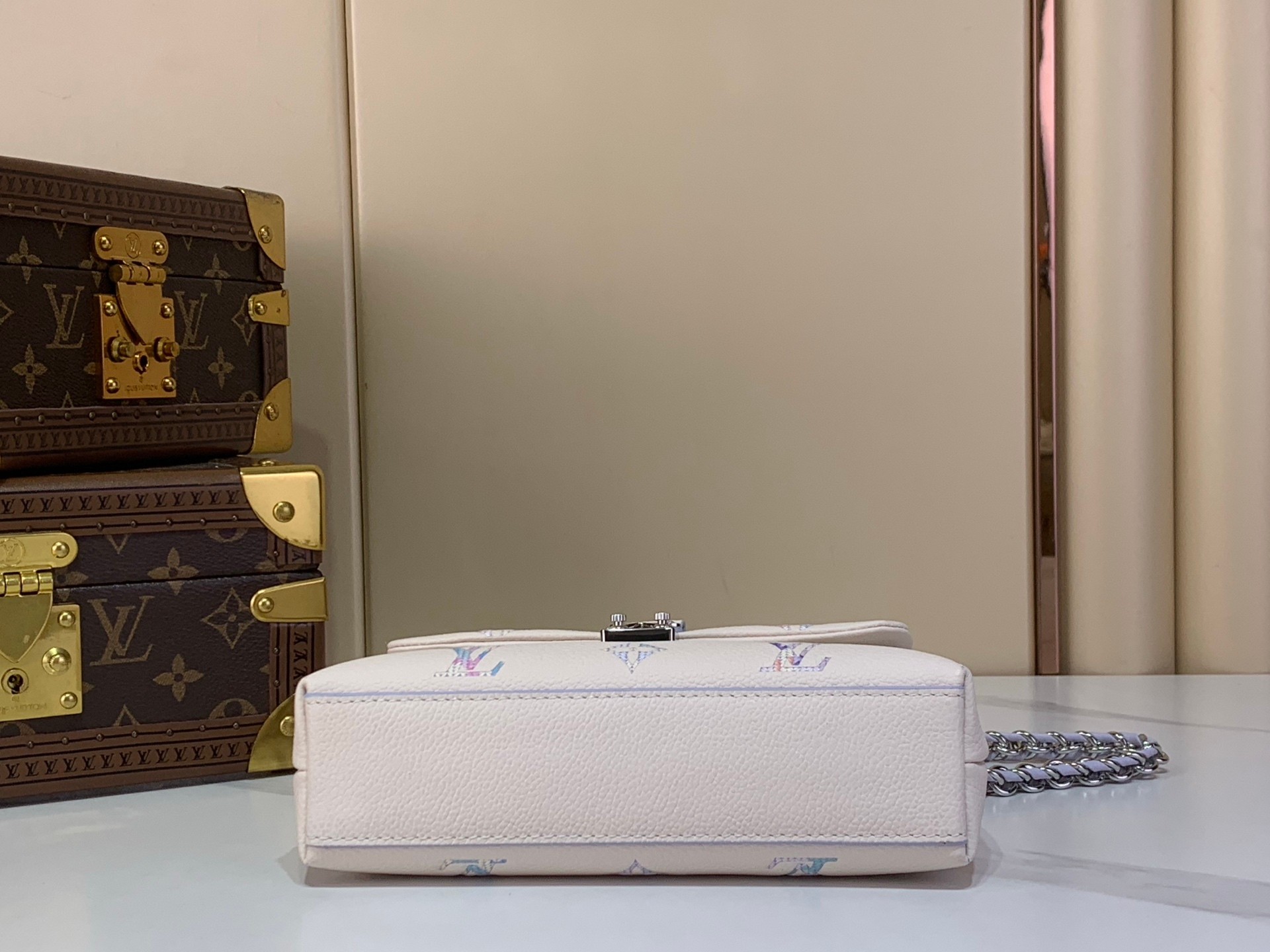 [TOP] Louis Vuitton LV Nano Madeleine Bag 21× 12.5 × 6 cm - Beige - 711 Luxury