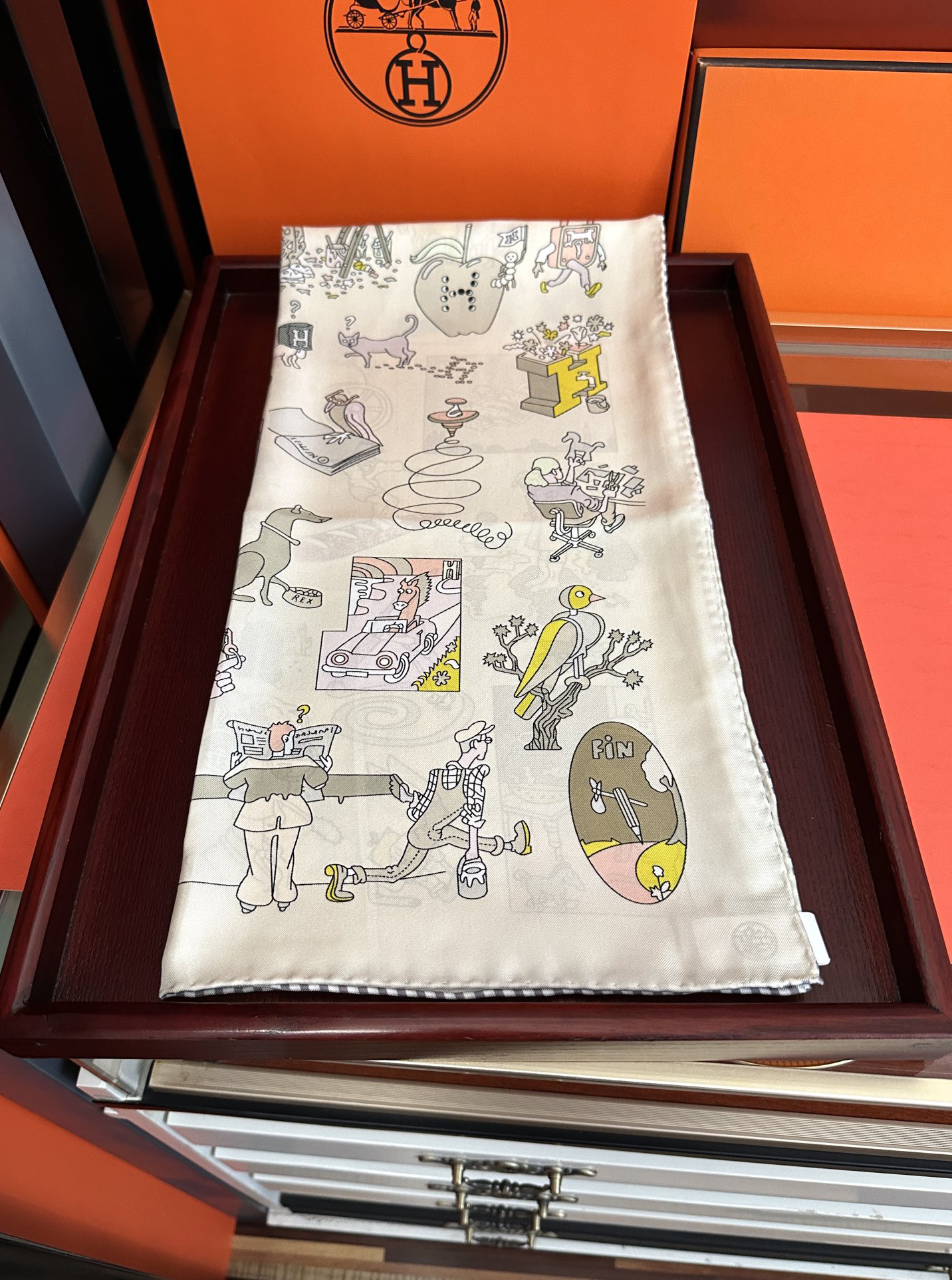 [TOP] HERMES Silk Scarf 90x90cm - Brown - 711 Luxury