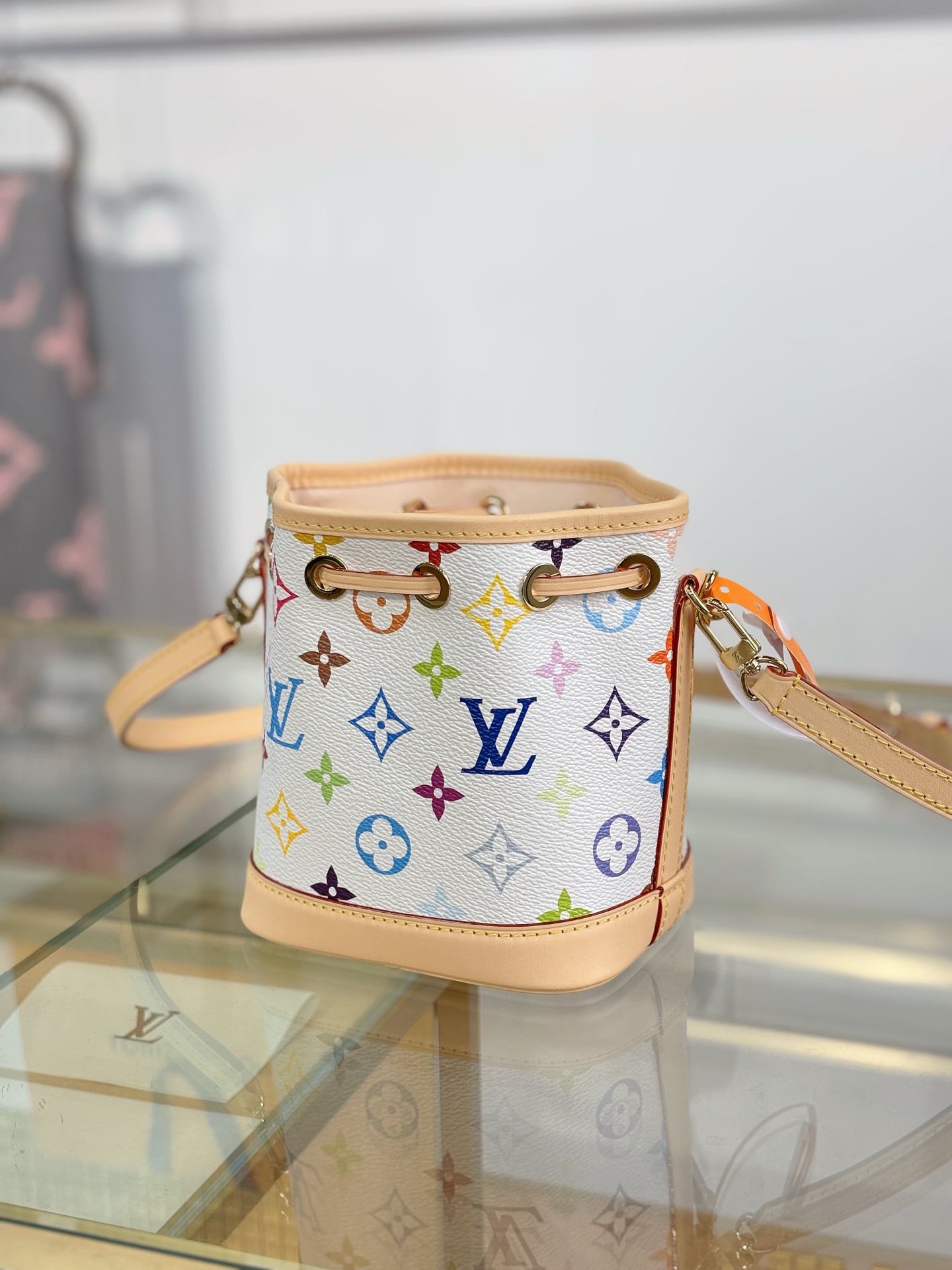 [TOP] Louis Vuitton LV x TM NANO NOÉ Bag Monogram 16x13x10cm - White