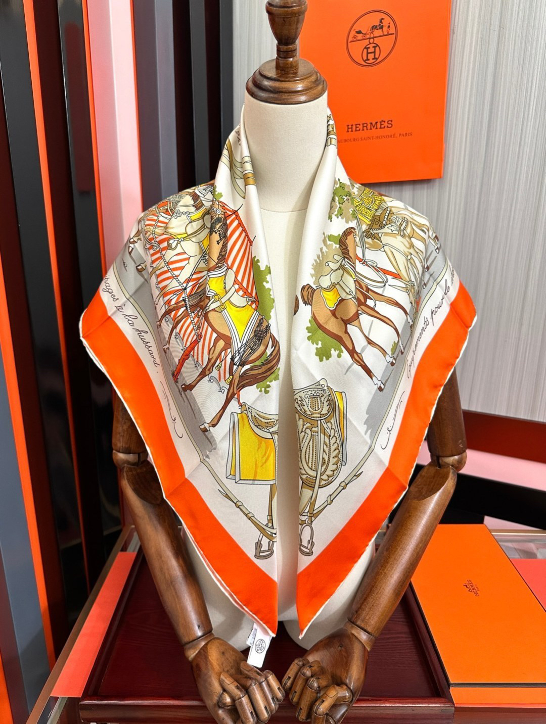 [TOP] HERMES Scarf 90x90cm -Orange - 711 Luxury