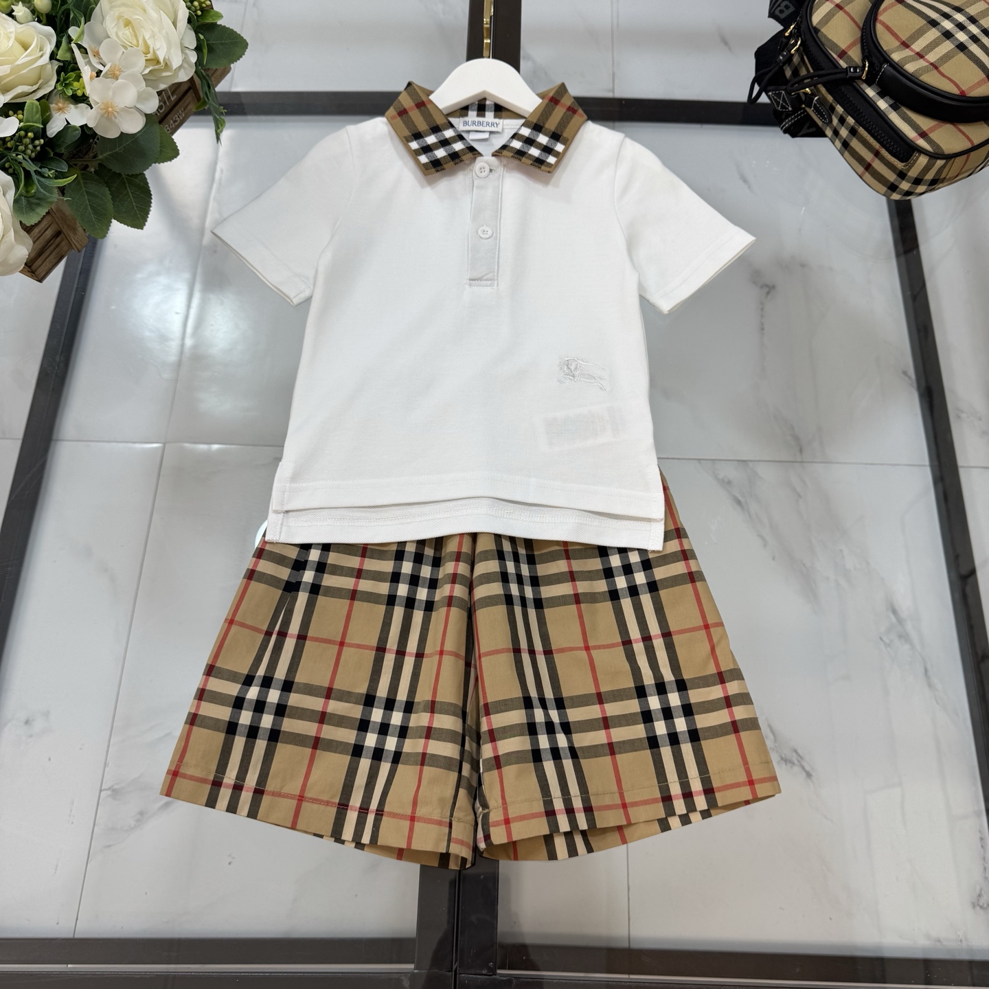 Burberry Unisex Kids White Vintage Check Collar Polo Shirt & Elastic Waist Plaid Shorts Two Piece Sibling Set Boys Girls Sizes 100-160