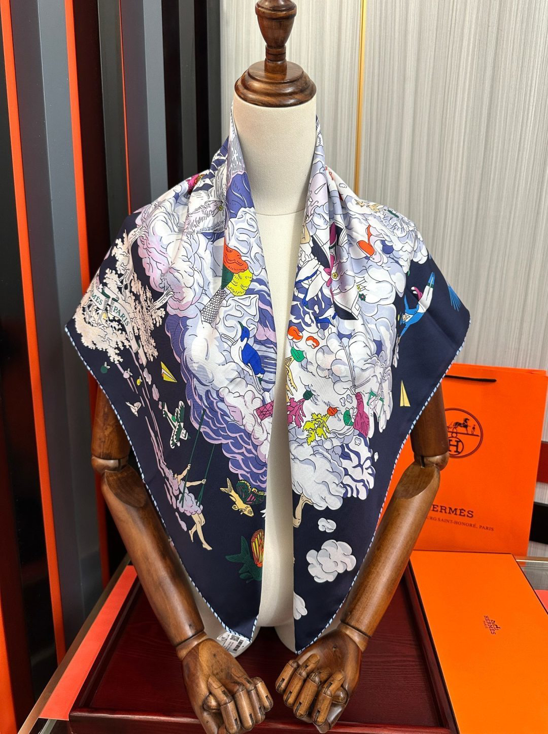 [TOP] HERMES Scarf 90x90 cm - Dark Blue - 711 Luxury