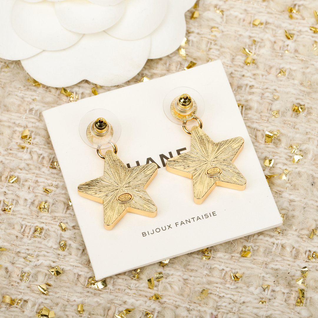 [TOP] CHANEL Earrings - Gold