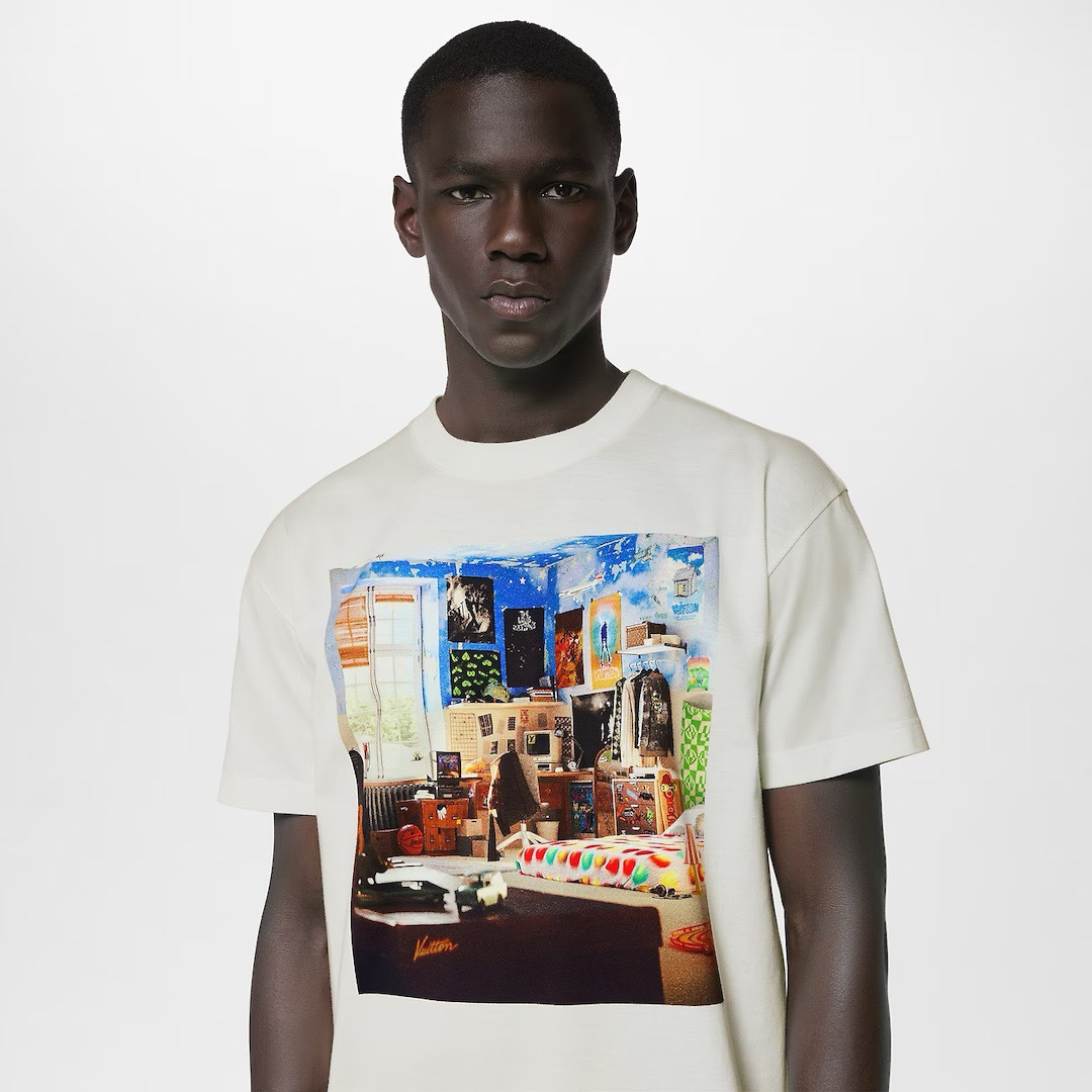 Louis Vuitton white Clothing Louis Vuitton Printed Cotton T-shirt Milky White #380393 View 2 | Nigo Office