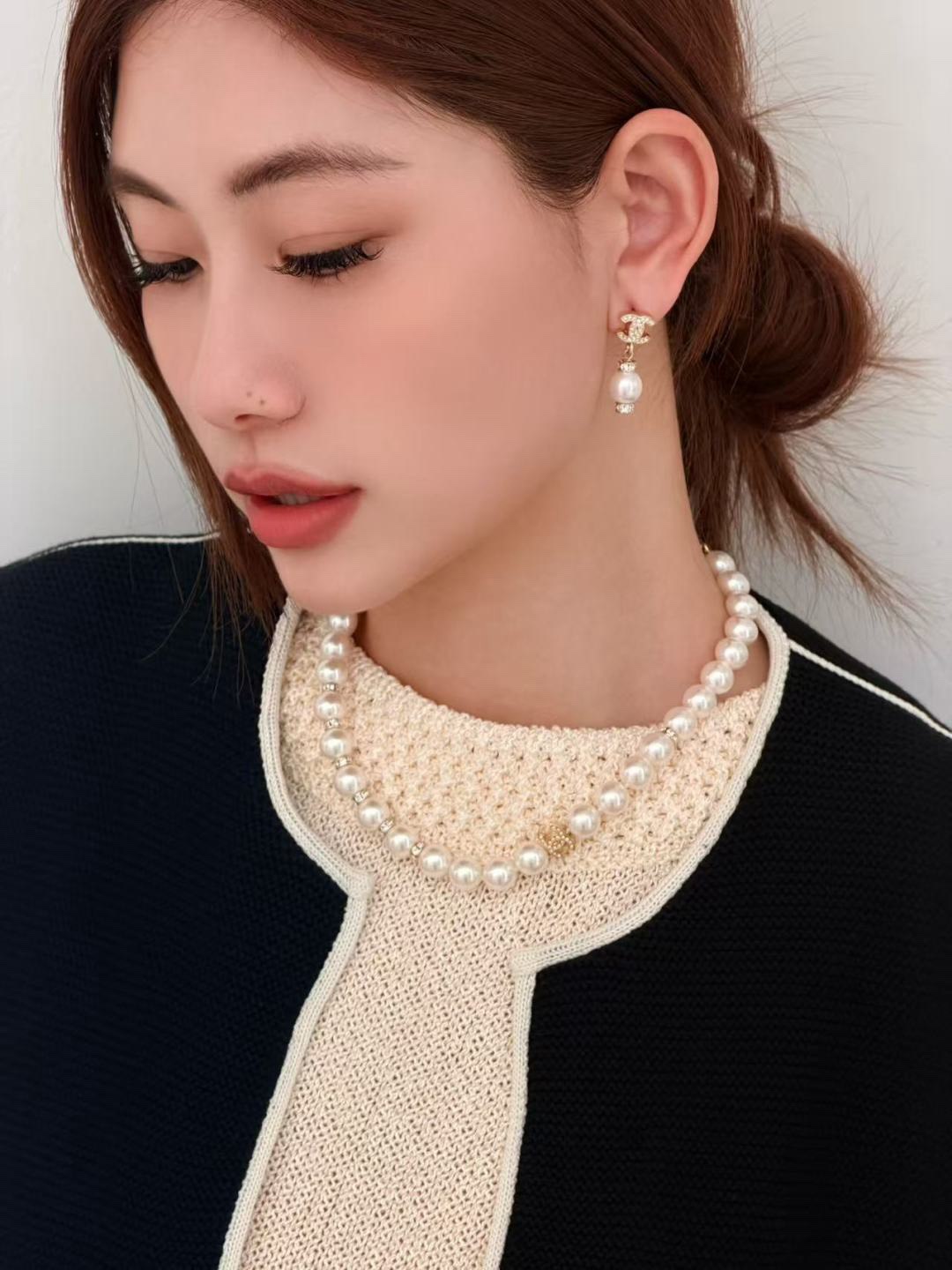 [TOP] CHANEL Earrings - 2 Color