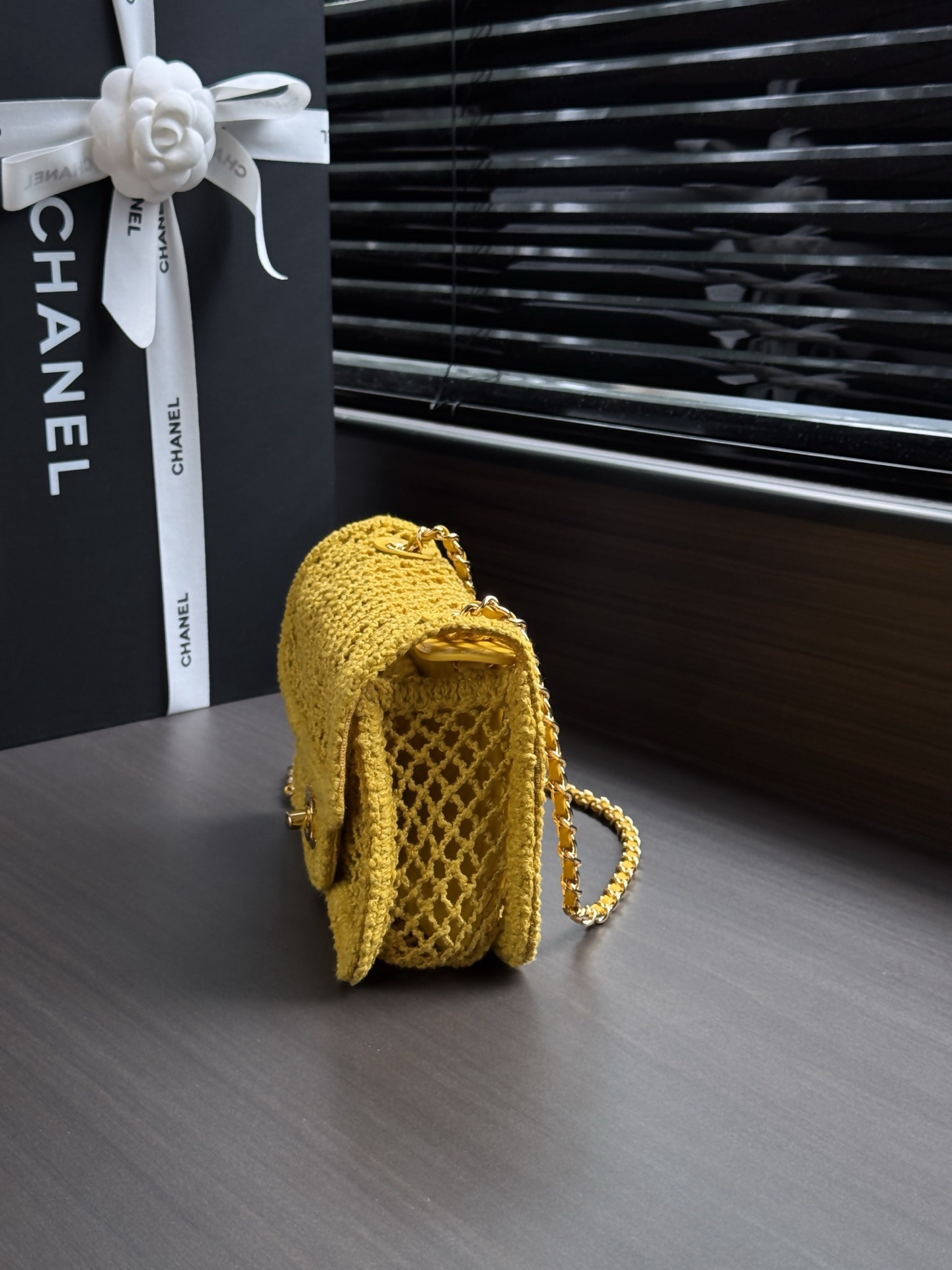 [TOP] CHANEL 26M Coco beach Crochet Cutout Chain Classic Flab Bag 21-14-6cm - Yellow - GHW - 711 Luxury