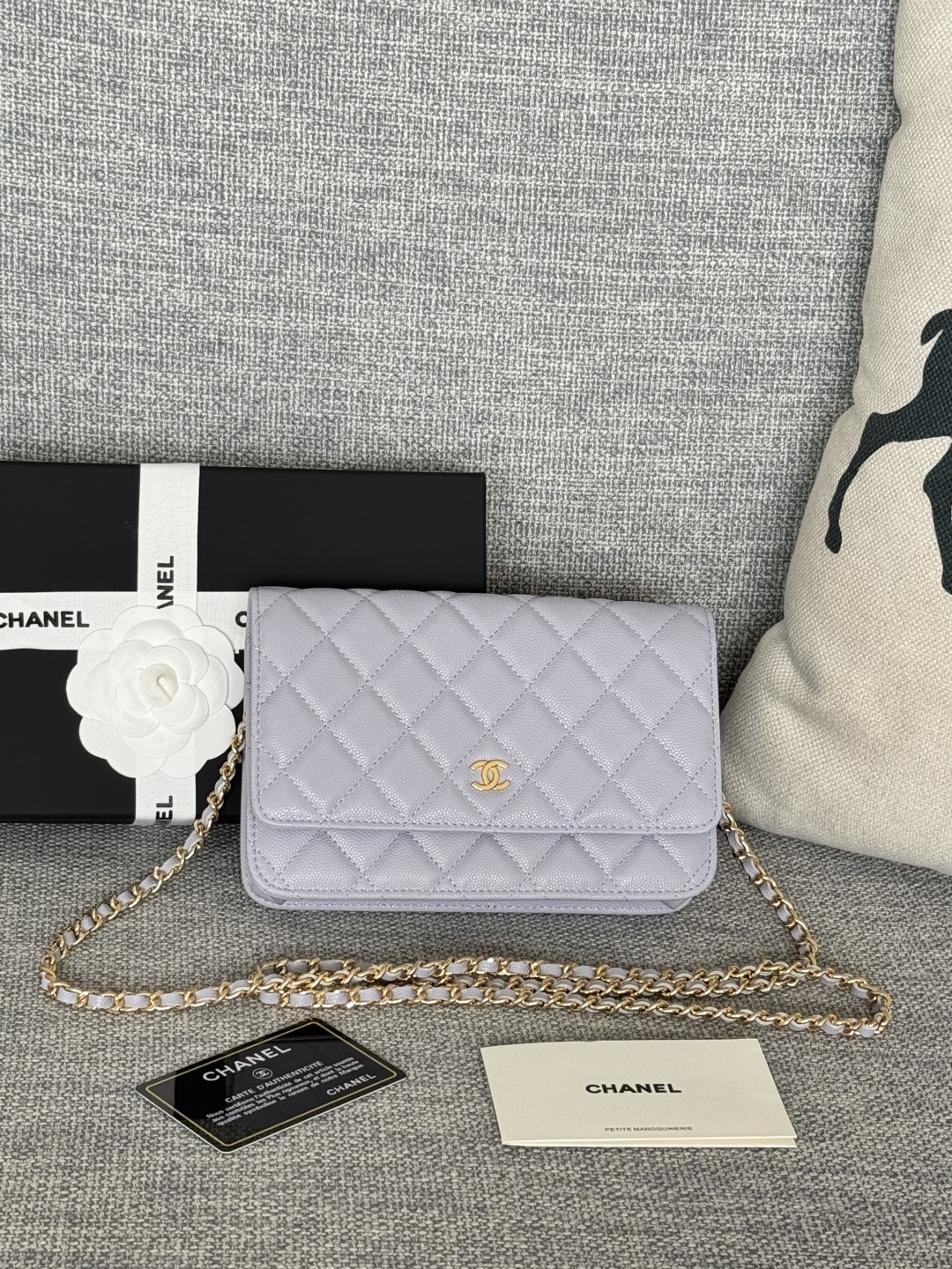 [TOP] CHANEL Woc Bag Cowhide 19x12x3cm - Purple & GHW - 711 Luxury